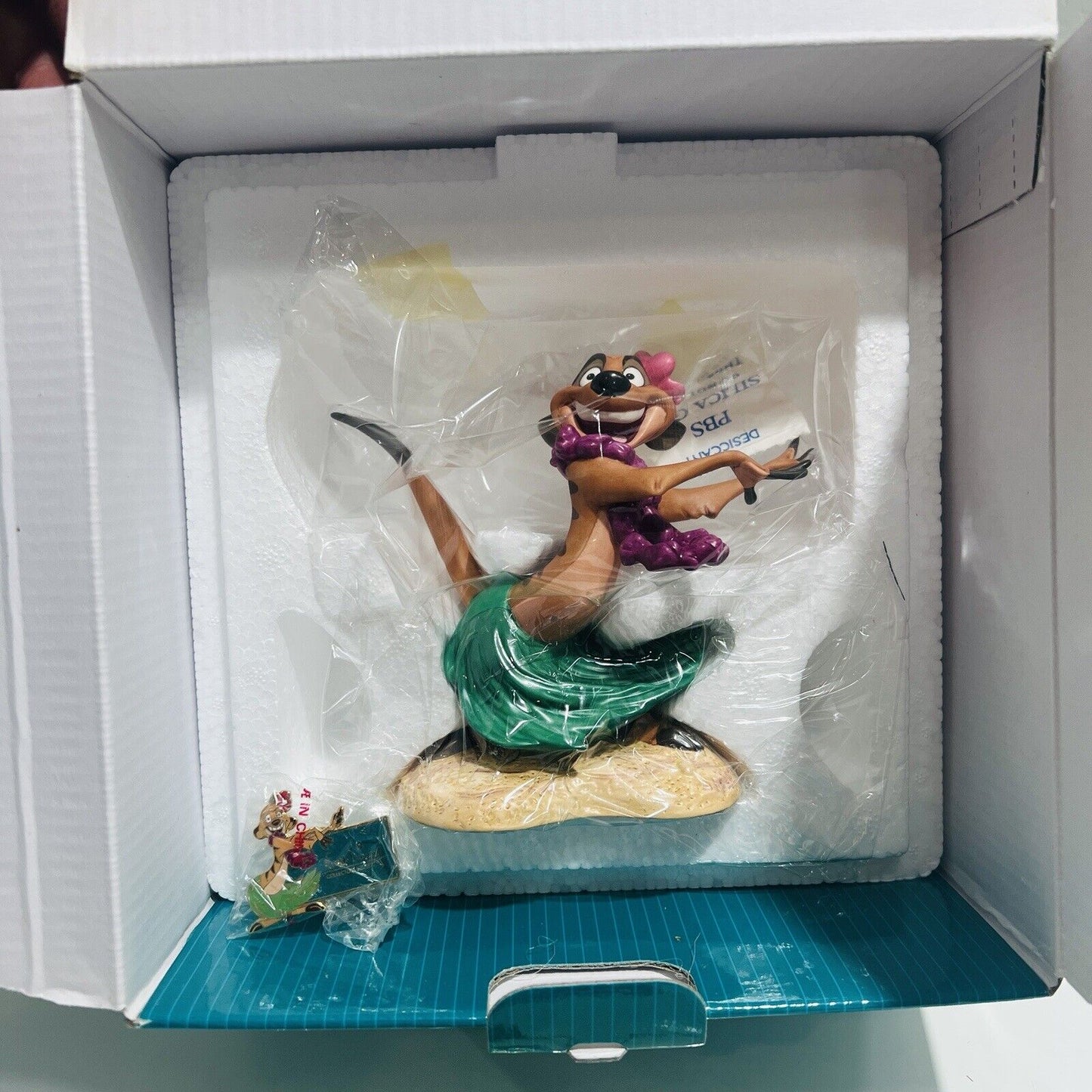 Disney WDCC Timon Luau Lion King Figurine 1998 Membership COA Pin Classics