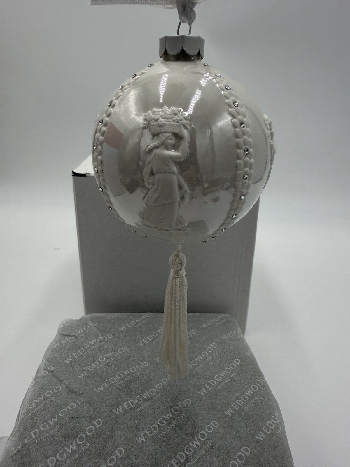 Wedgwood White Porcelain Jasperware Inlay Cameo Cherub Ball Christmas Ornament