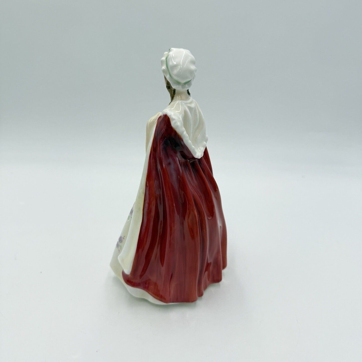 Vintage Royal Doulton Porcelain Figurine Bess HN.2002 Antique Painted Lady 7.5”