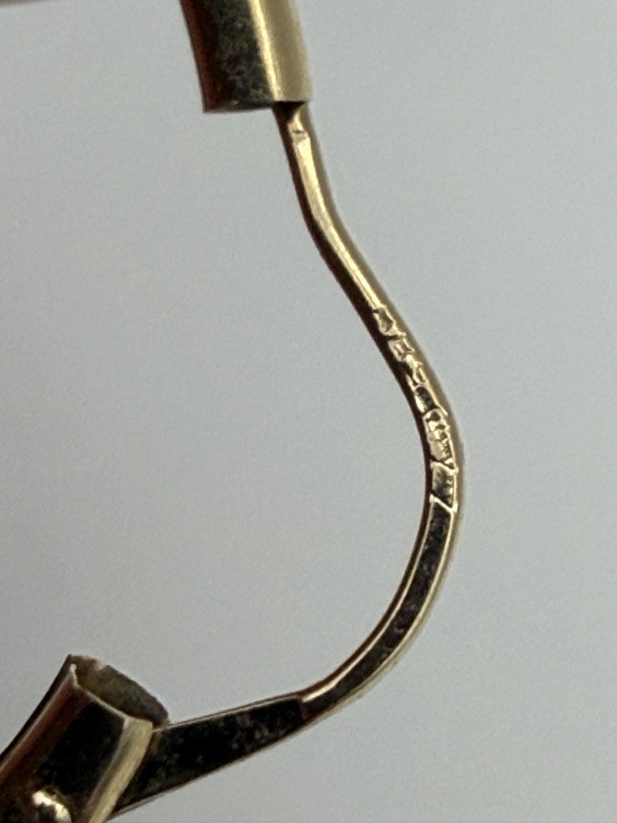 14K Yellow Gold Hoop Style Pierced Earrings 0.6 Grams 1”diameter