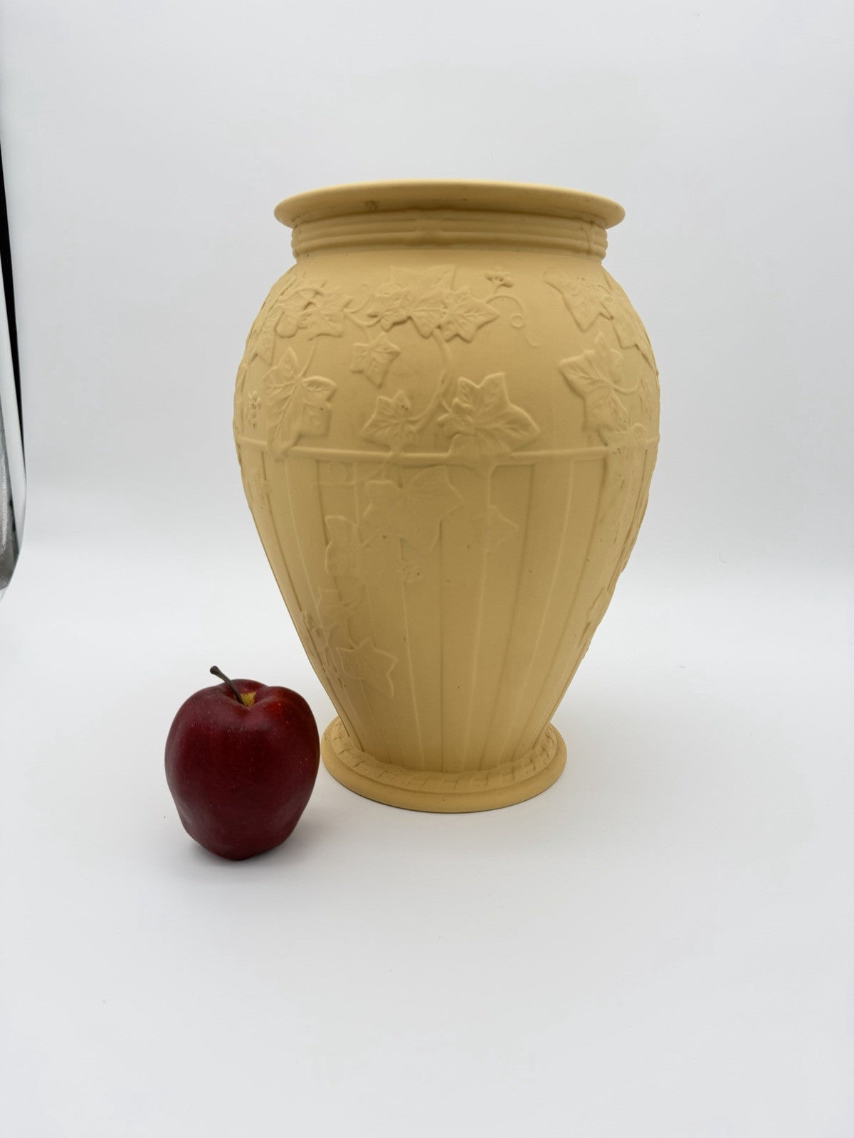 Large Wedgwood England Yellow Cane Jasperware Doric Ivy 12”H Porcelain Rare
