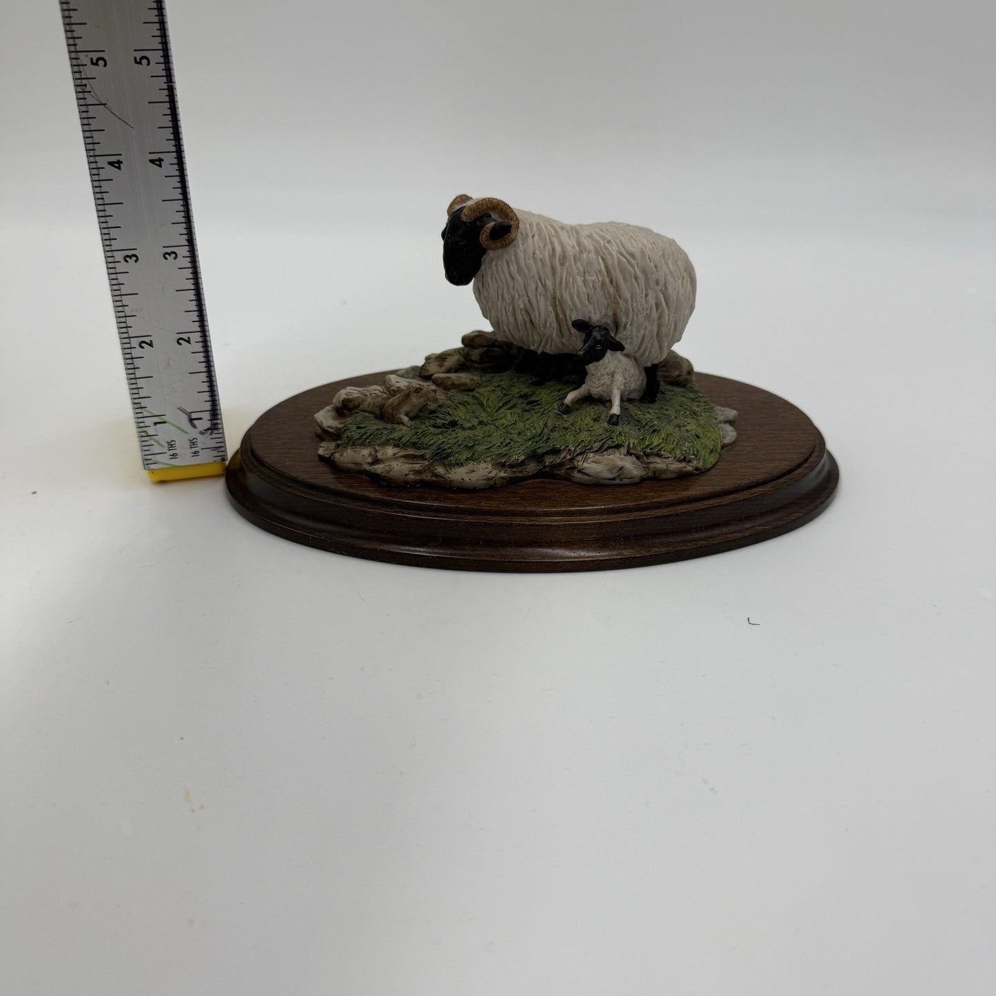 Country Artists Richard Cooper STRATFORD UPON AVON ENGLAND Sheep Figurine