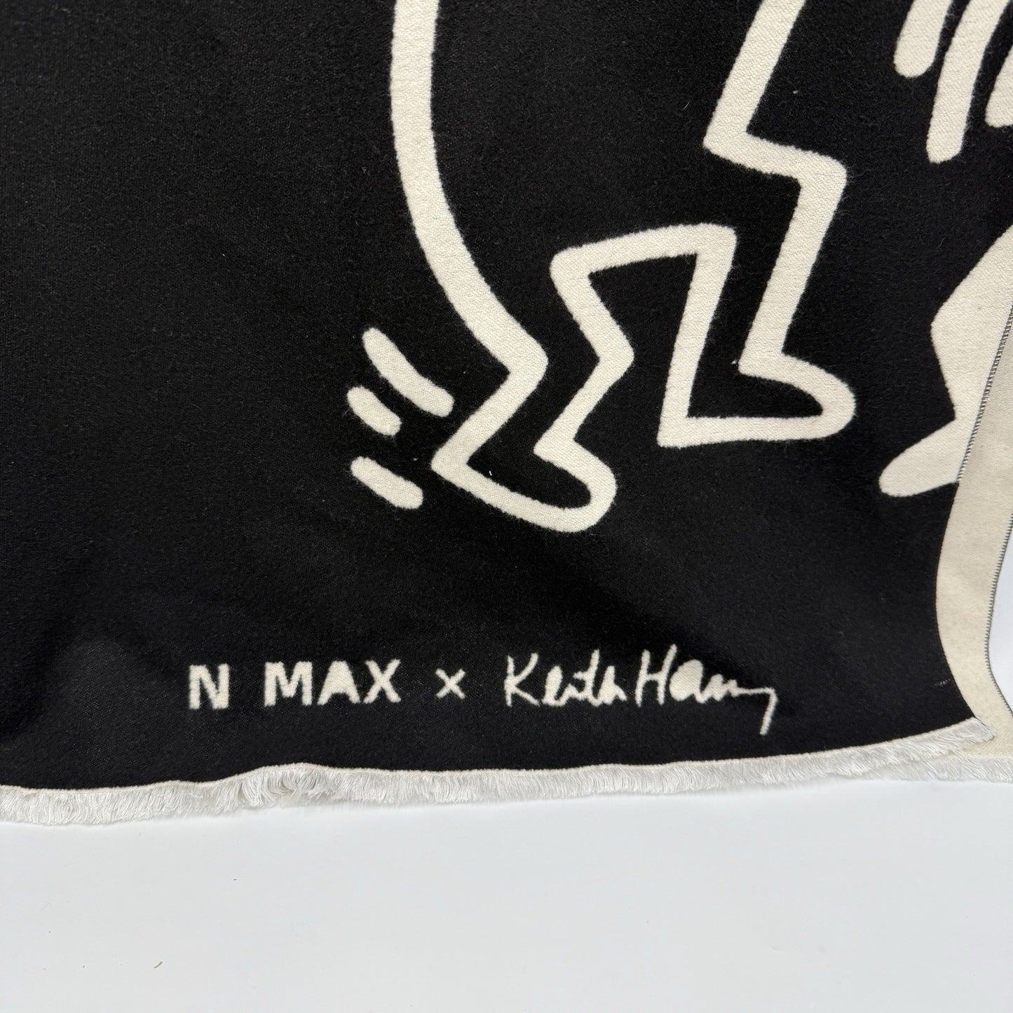 N Max x Keith Haring scarf Black Beige Cashmere Wrap Unisex Iconic