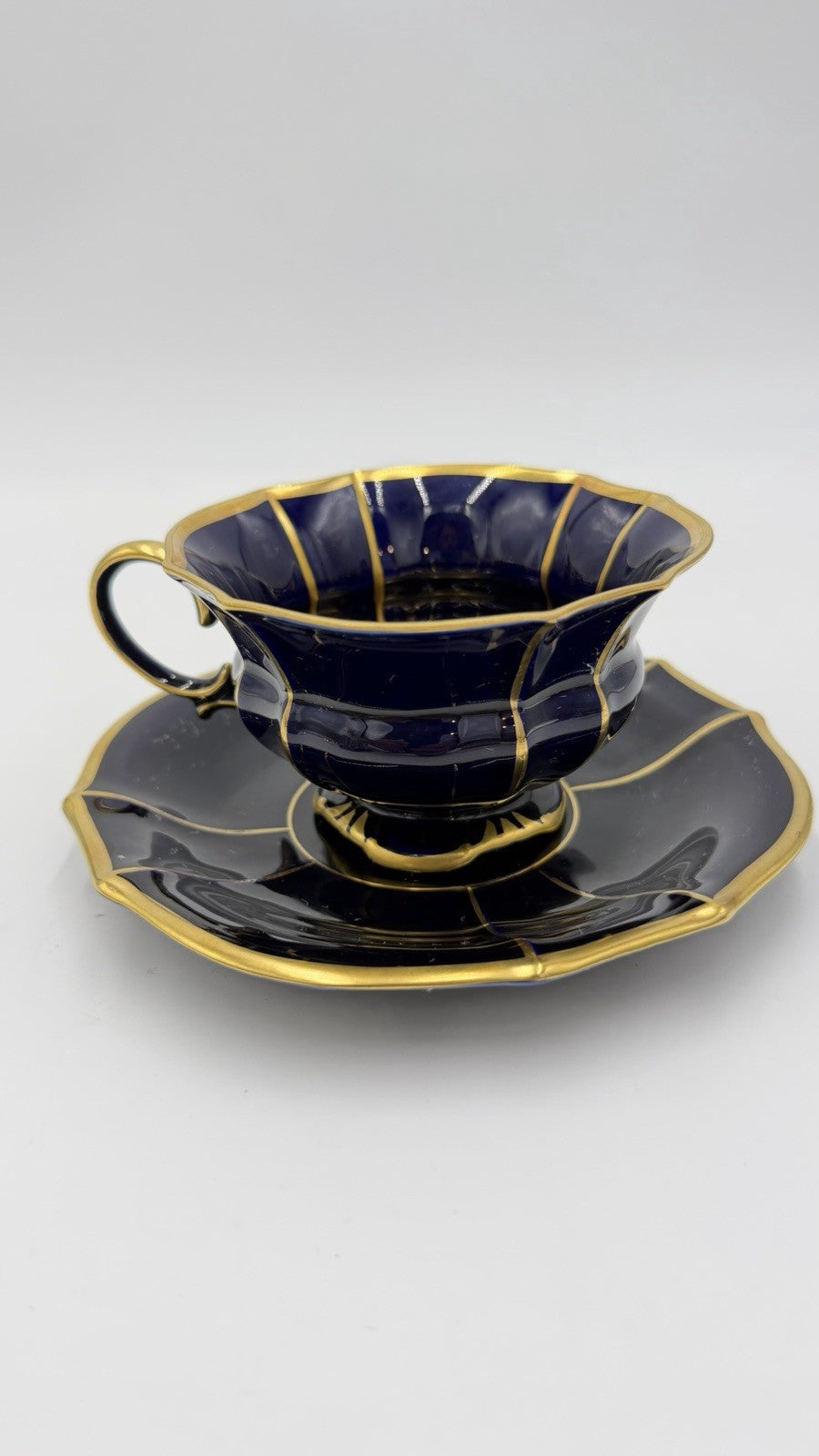LINDNER KÜPS ECHT COBALT & GOLD 157/2 Demitasse Cup & Saucer Set Germany