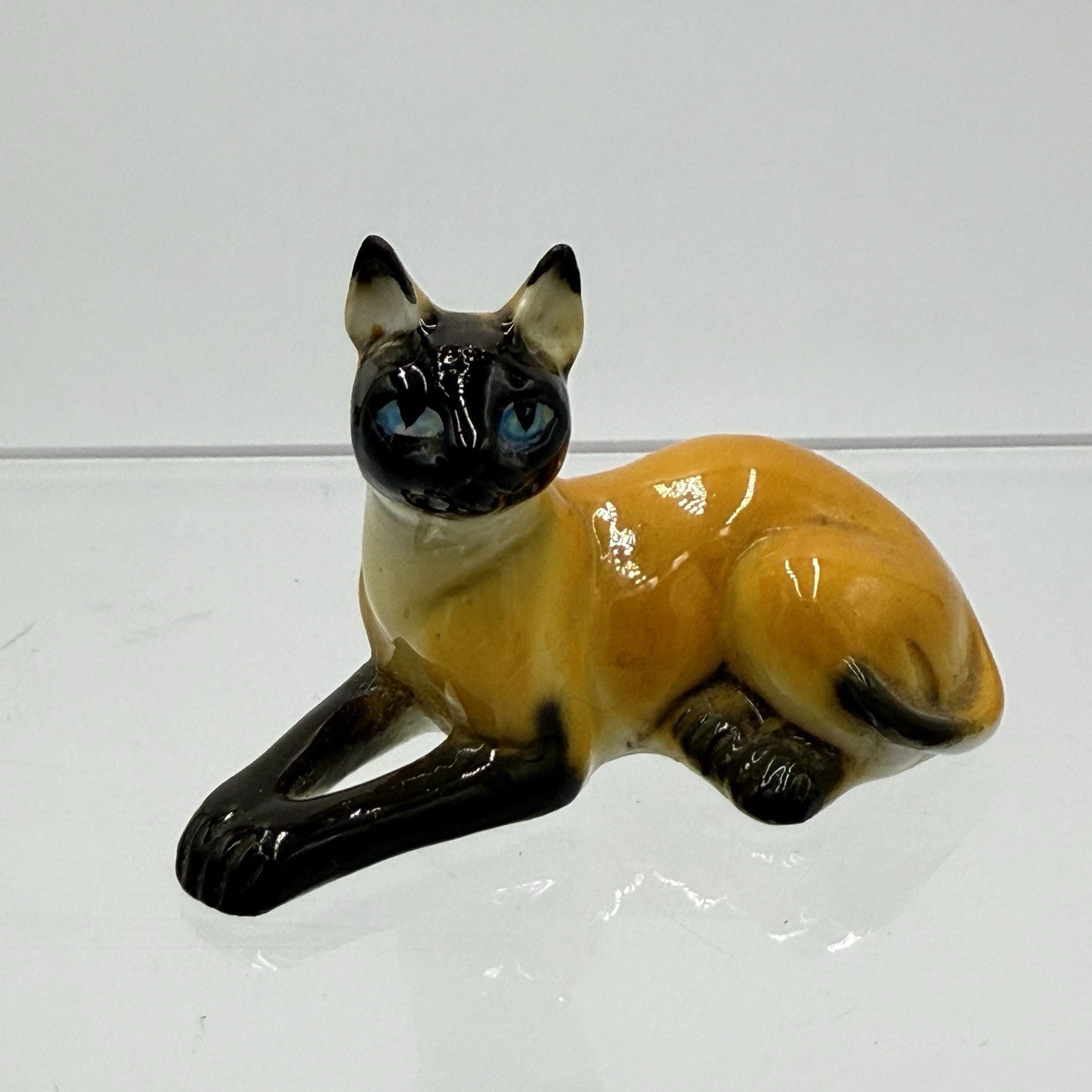 Vintage Bone China Siamese Painted Cat Miniature Figurine 1.5”x 2.5”
