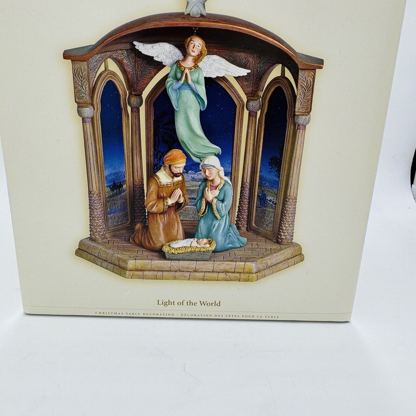 Hallmark 2006 Light of the World Table Decoration 5 Piece Nativity Set