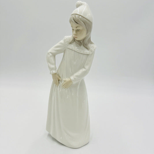 Nao By Lladro Spain Girl with Torn Nightgown Figurine Glossy 11.5in Vintage