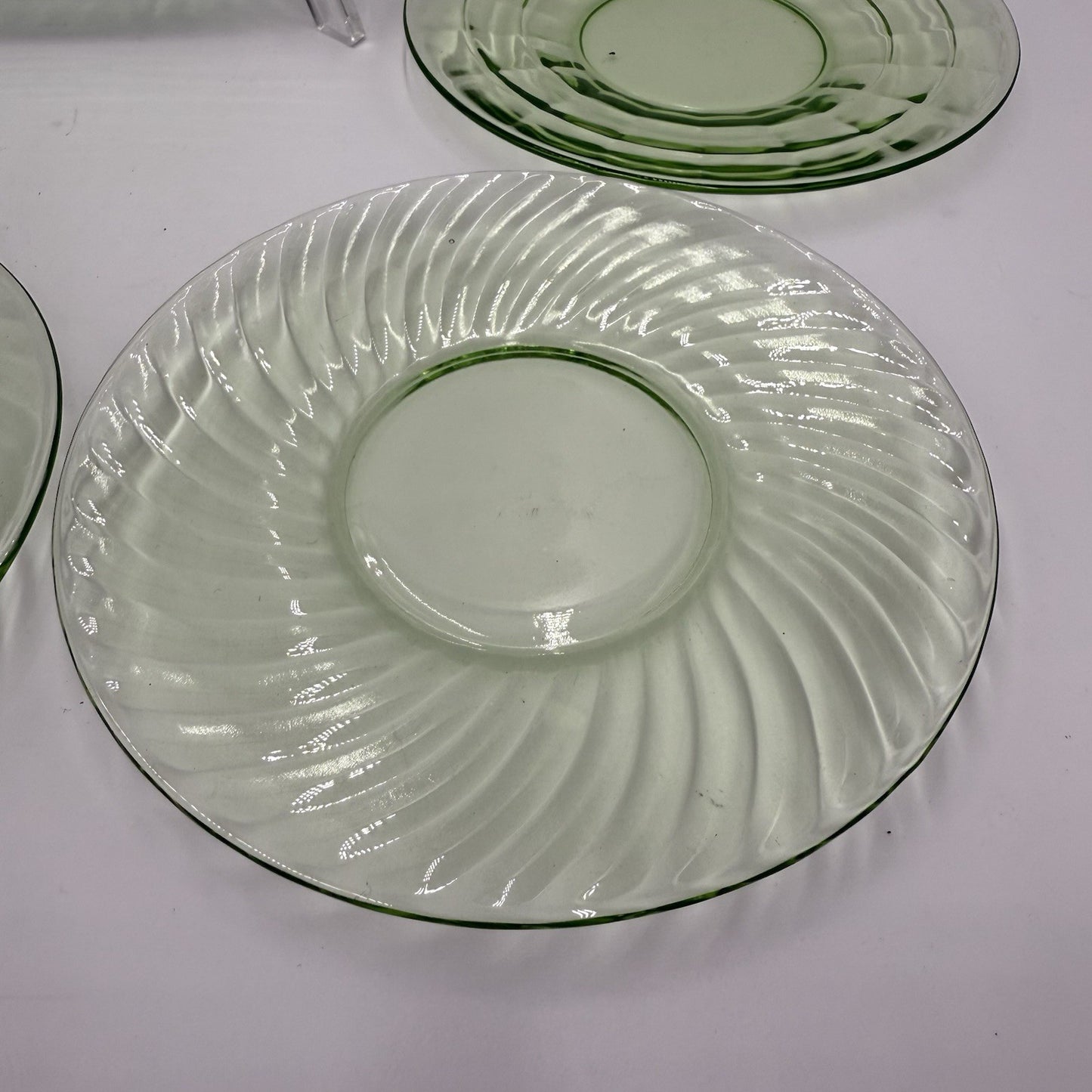 Anchor Hocking Green Swirl Depression Glass 1930’s Plates 6”& 8” Uranium Set 5
