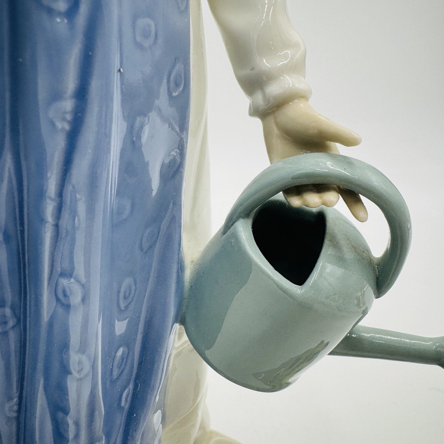 NAO by Lladro Spain Porcelain Figurine Girl W/ Watering Can Flower Large 12in