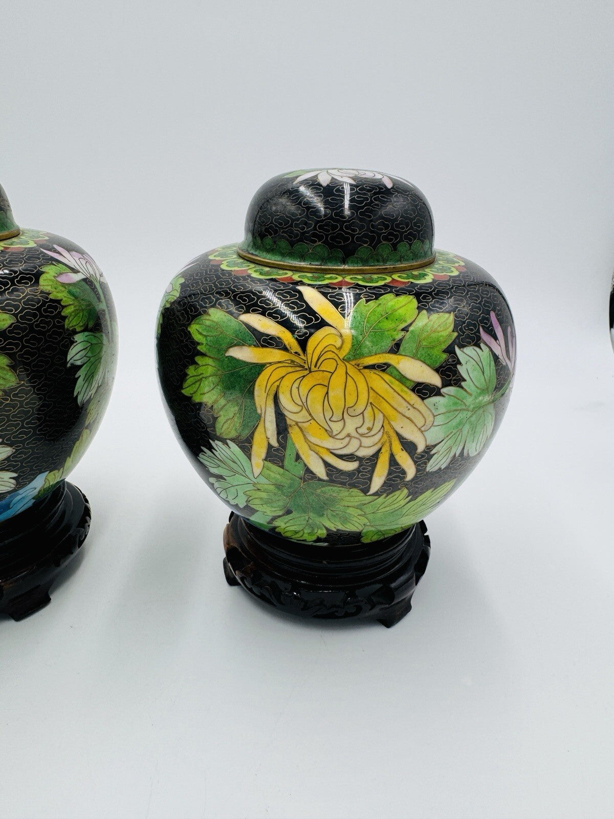 Vintage Cloisonne Brass Enameled Ginger Jar Floral Butterfly Inlay Design 7in