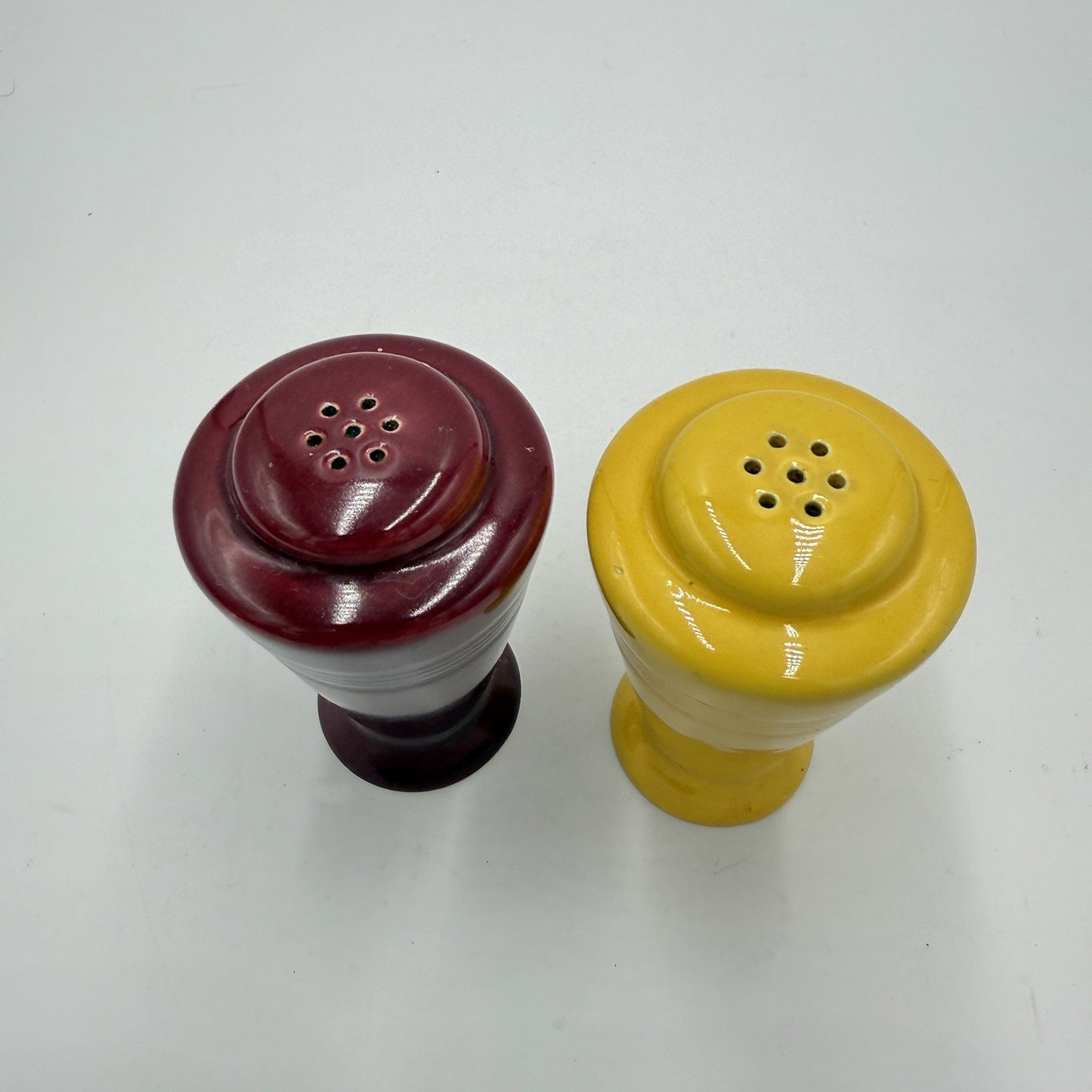 Homer Laughlin Early Vtg Harlequin Fiestaware Salt & Pepper Shakers Yellow Red
