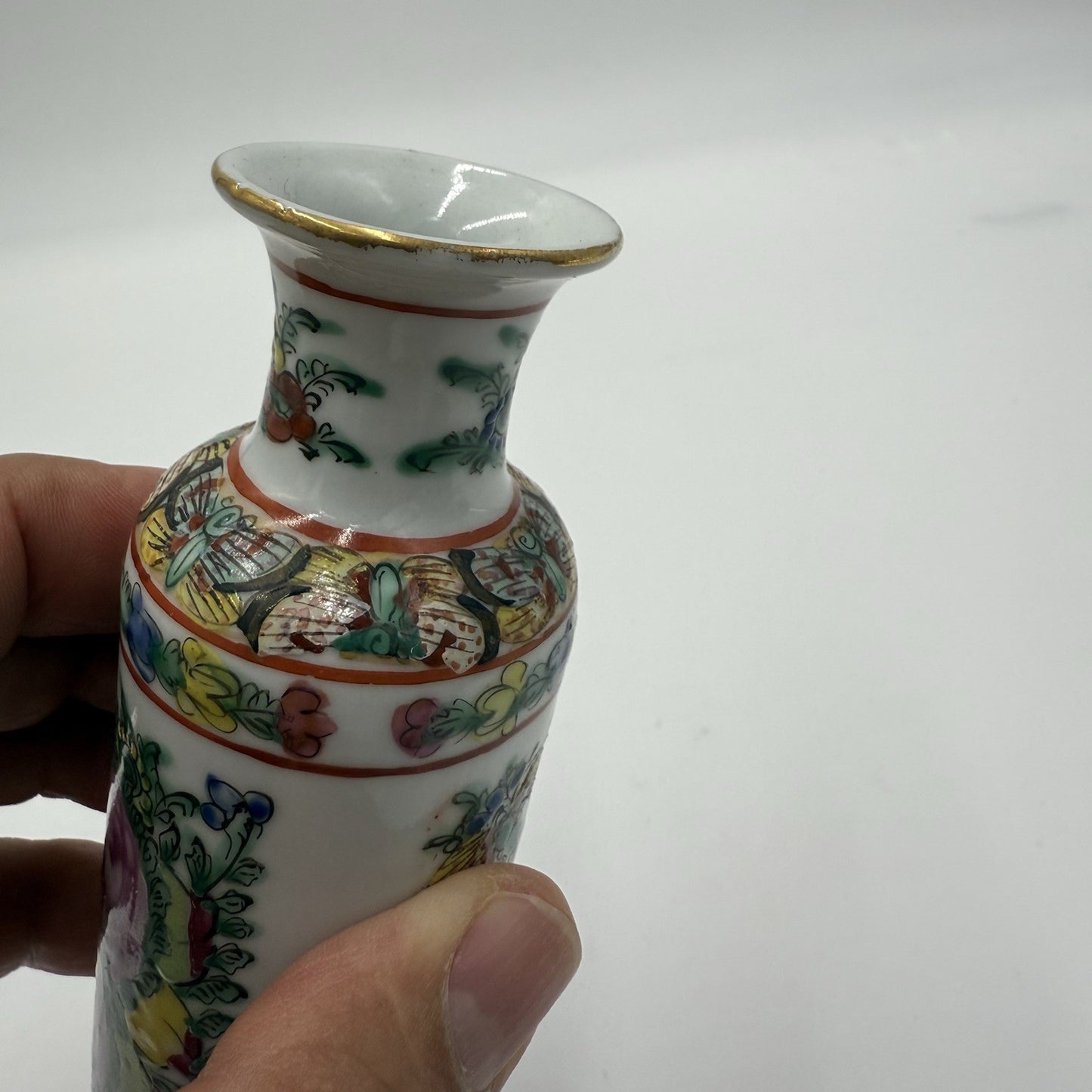 Vtg Chinese Famille Rose Canton 5” Vase Hand Painted Porcelain Made Hong Kong