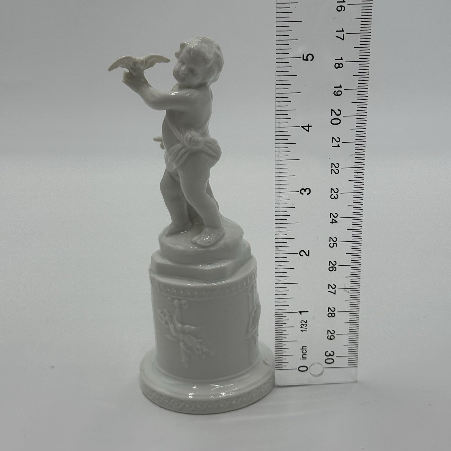 Antique Ginori 1735 Porcelain Figure Putti Holding Dove 5.5” White Glossy Italy