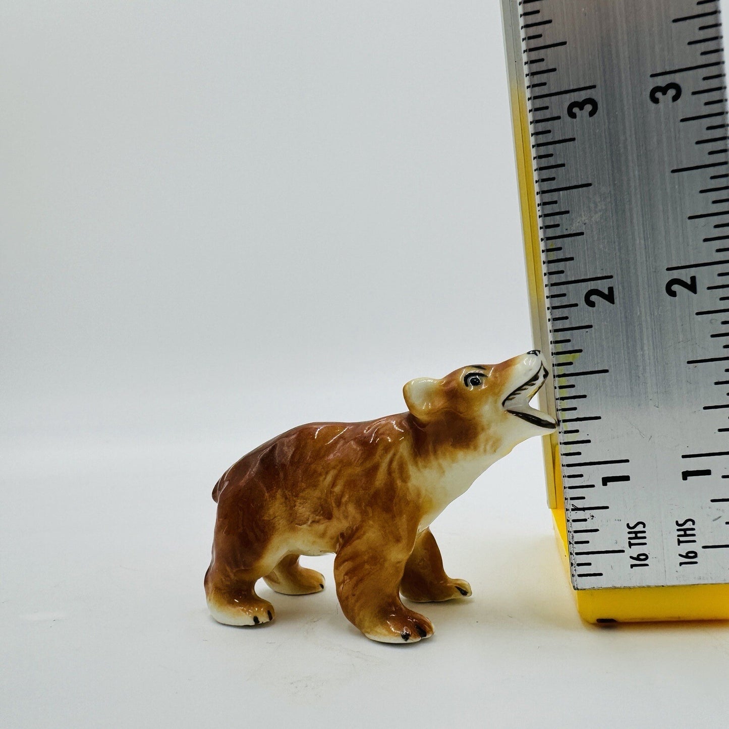 Hagen Renaker Bear Miniature Porcelain Figurine Rare Nature Tiny Cute