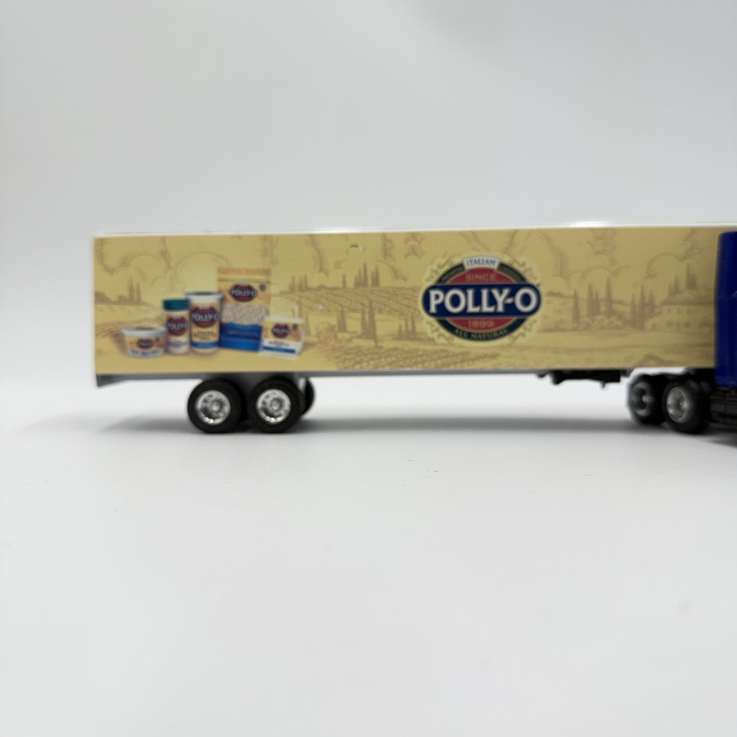 Vintage ERTL 1:64 Scale WHITE GMC Integral Sleeper AERO Polly-O Diecast Truck