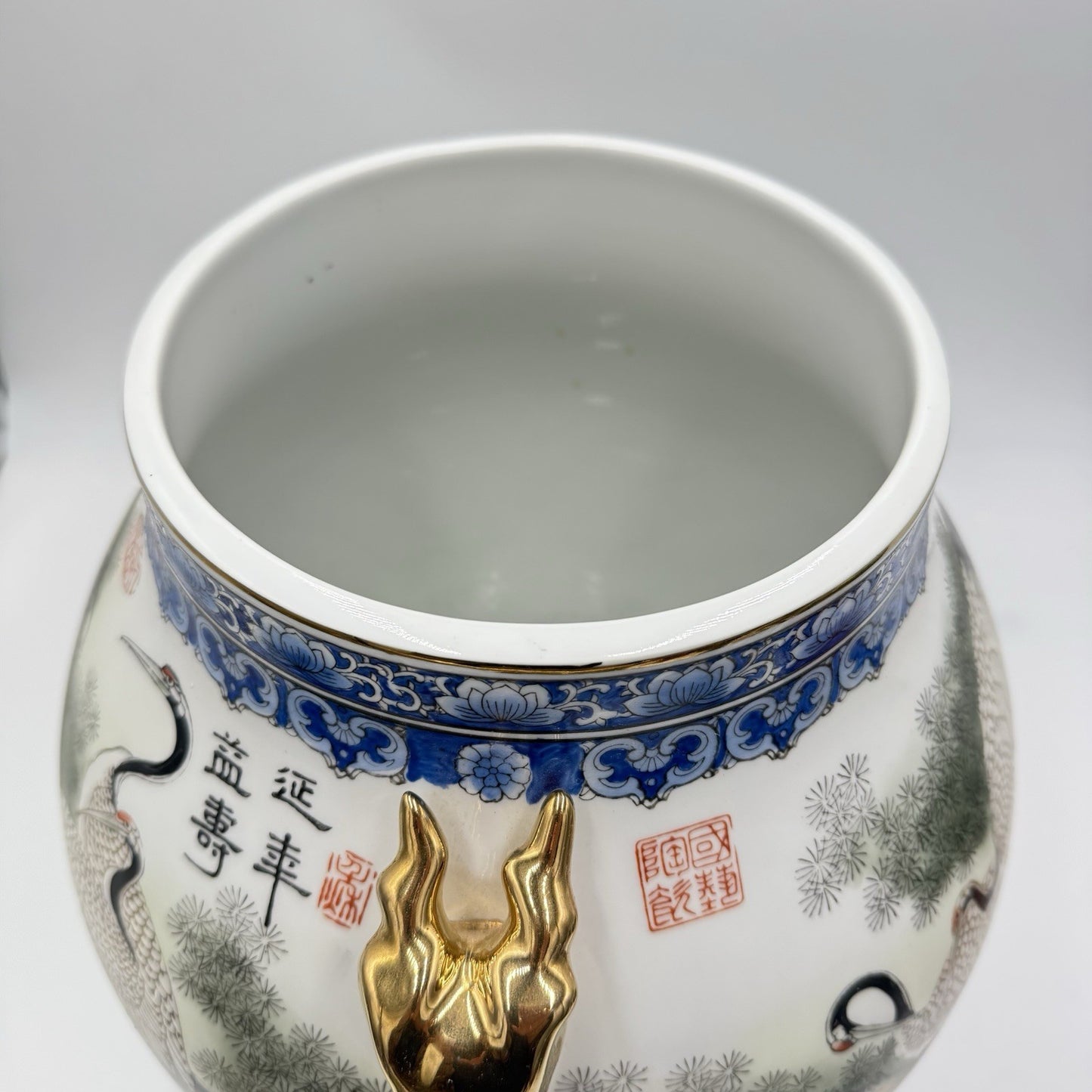 Chinese Porcelain Deer Head Hu Vase Qing Dynasty early Republic period 1912-1945