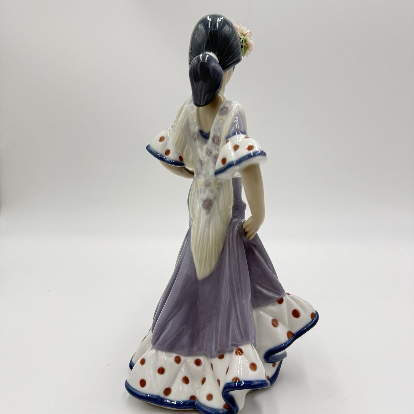 Vintage Lladro Spain FLOR MARIA Girl With Flowers Porcelain Figurine 5490 10”
