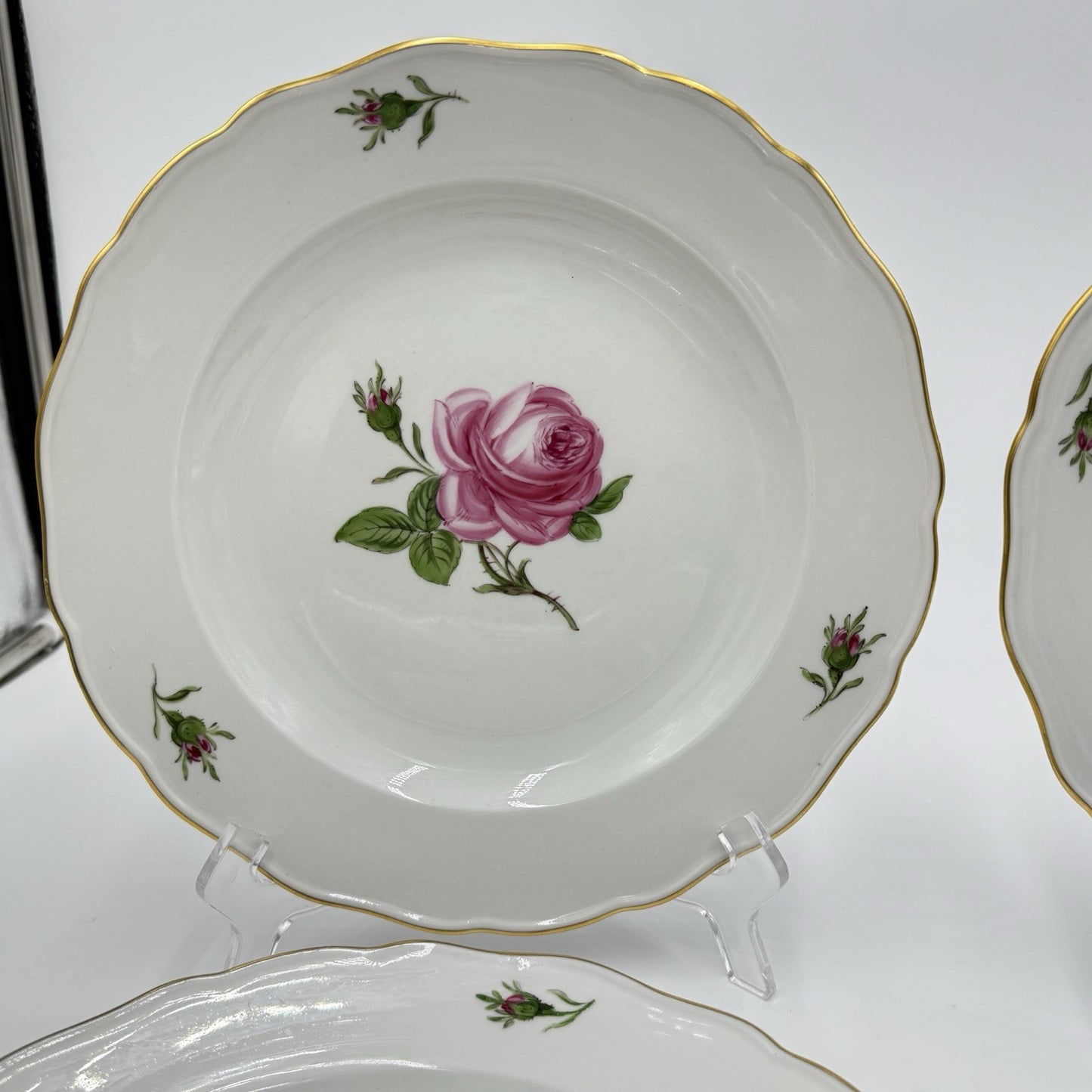 Meissen Porcelain Germany Pink Roses Deep Dinner Plates 9.5”x1” Circa 1920 Set