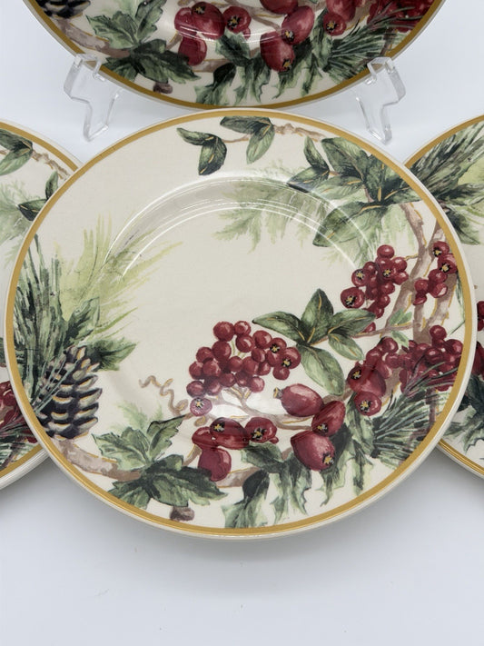 William Sonoma Botanical Wreath Red Berries & Pinecones Salad /dessert Plates 4