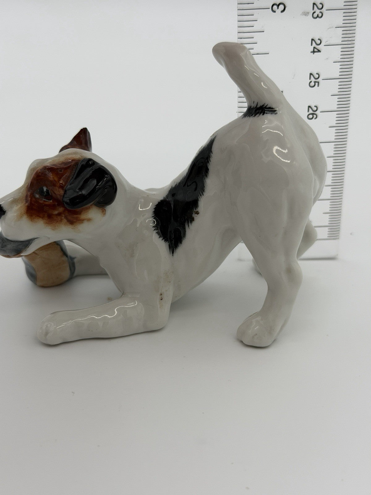 VTG Royal Doulton Jack Russell TERRIER PUPPY W/SHOE Porcelin Dog Figurine HN2654