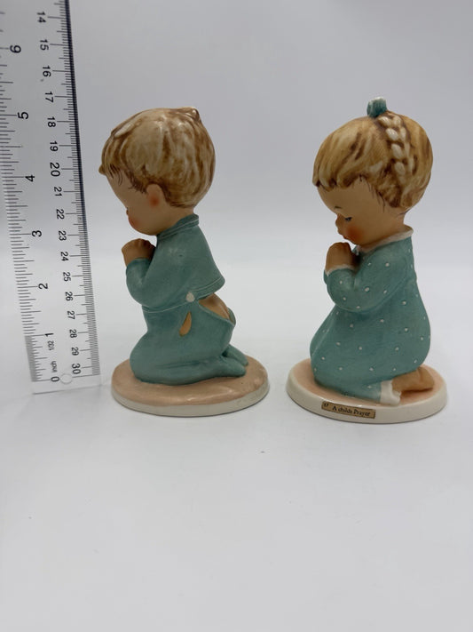 Goebel Hummel Germany Porcelain Praying Boy & Girl Figurine Set BYJ16&17 5.5”H