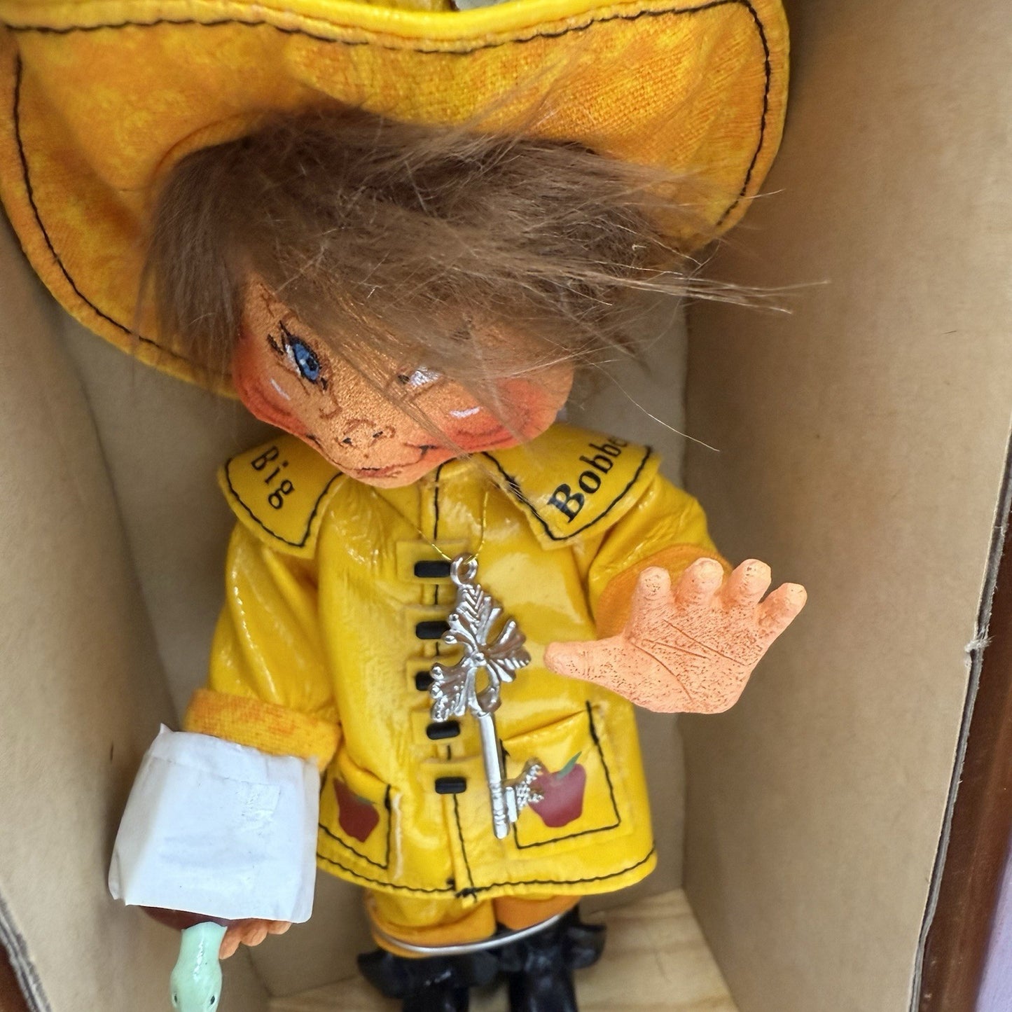 Annalee Thimbles 6" Dunkin Apple Bobber Halloween Autumn Fall In Display Box