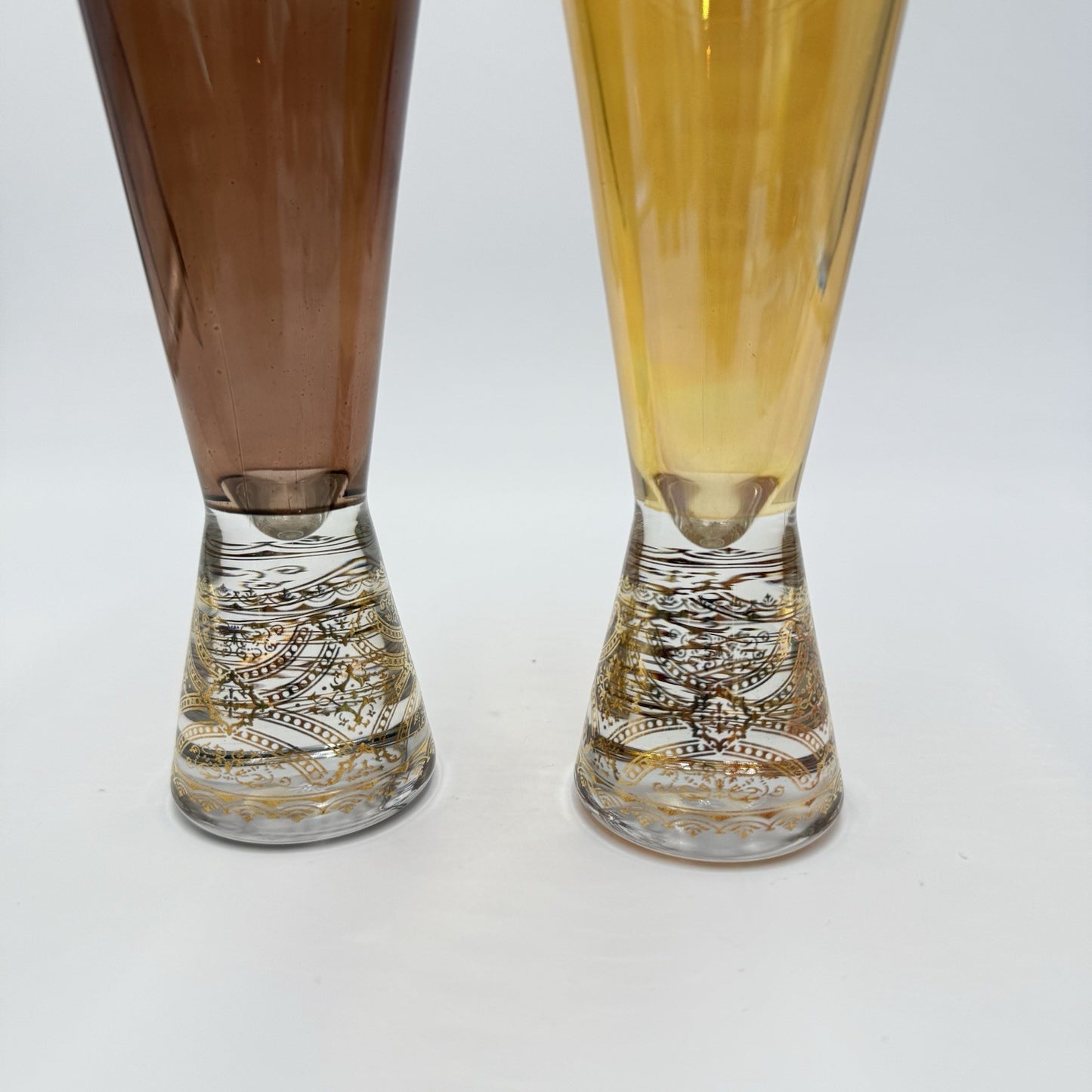 2 Vintage Collezione Timon Art Glass Italian Iridescent Gold Champagne Flutes