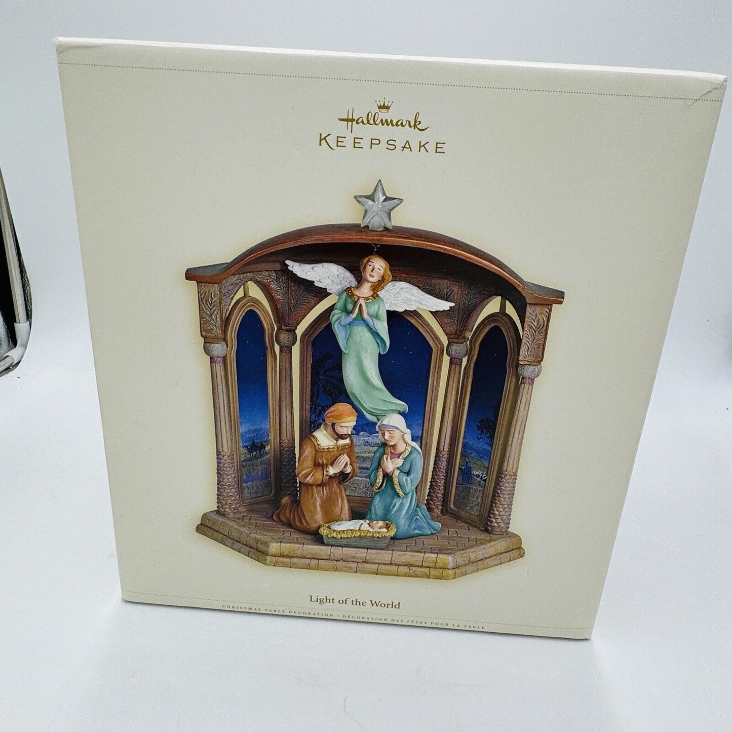 Hallmark 2006 Light of the World Table Decoration 5 Piece Nativity Set
