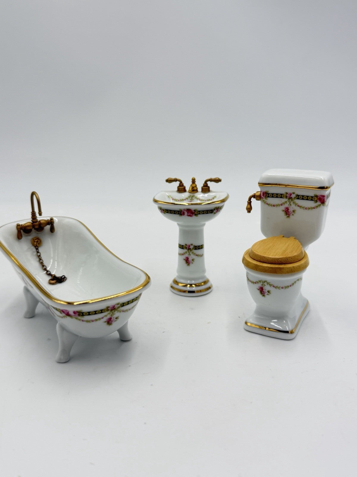 Reutter Germany Porcelain Floral Victorian Bathroom Set Dollhouse Miniature 1:12