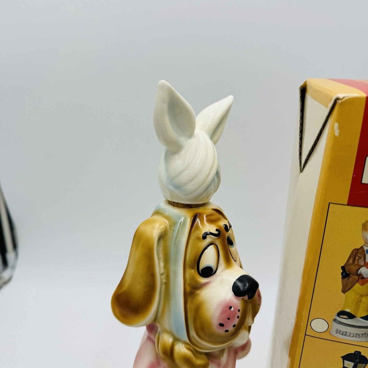 VINTAGE Musical Decanter Sad Hound Dog WORKS Ice Bag Cork Topper NIB 13"