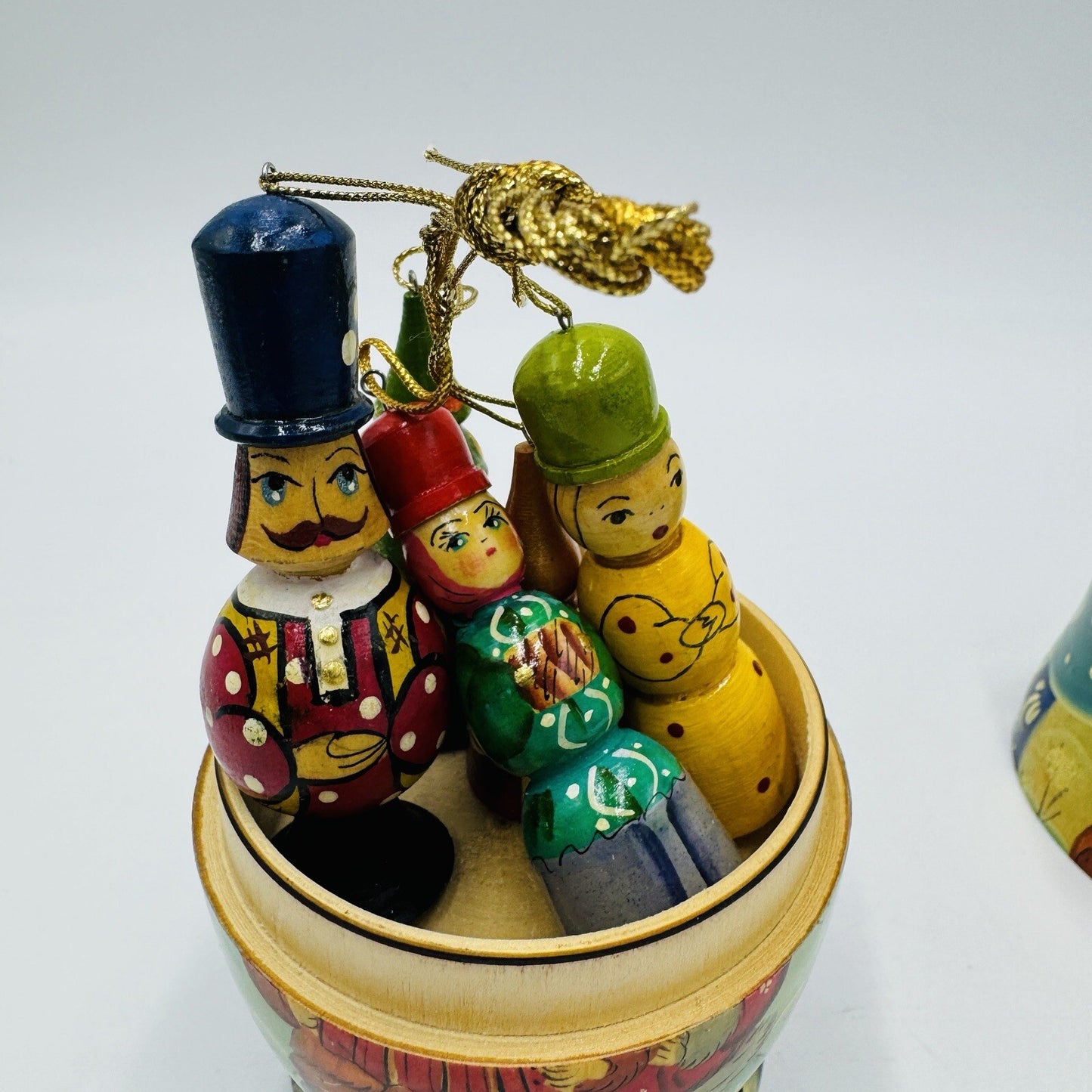 Vintage Matryoshka Nesting Doll with 5 Christmas Ornaments Handpainted 6in
