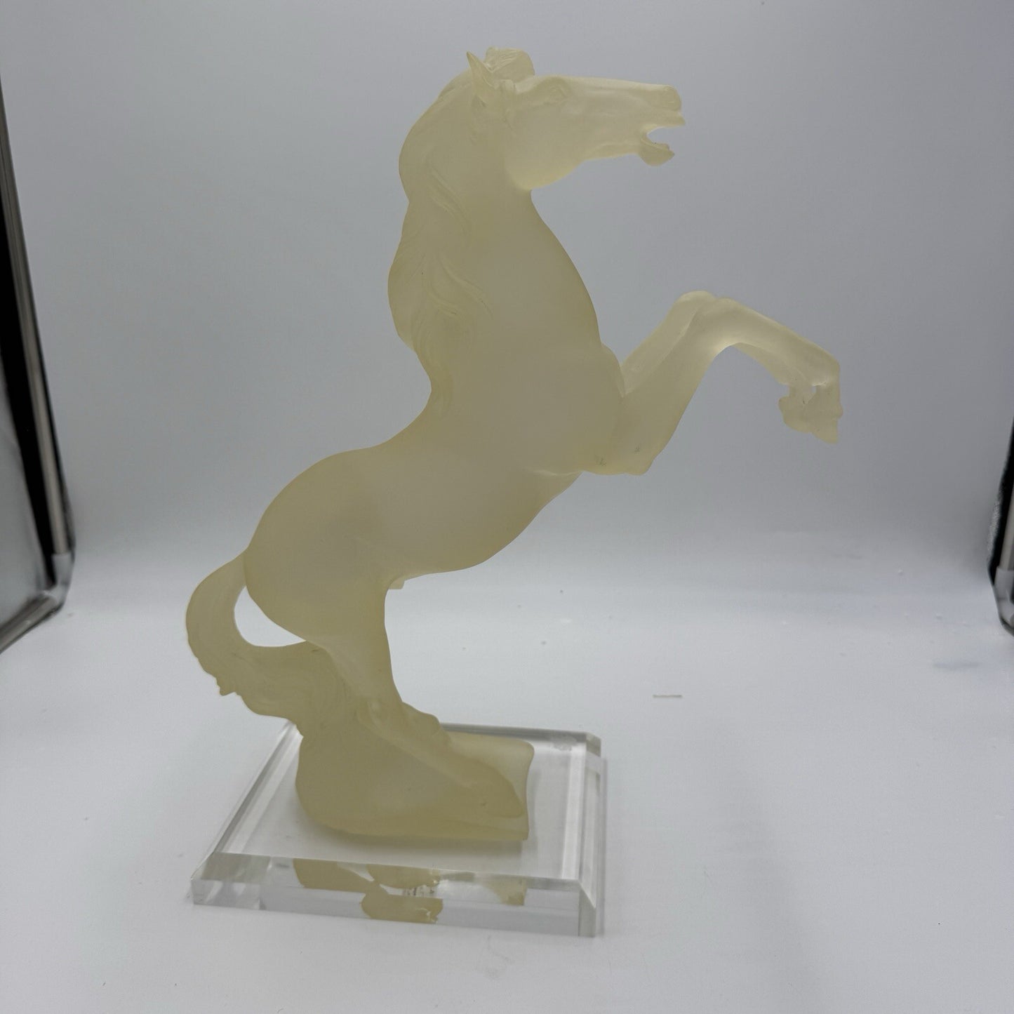 Large Frosted Lucite Acrylic Horse Rare Vintage 80s Regency New York Stallion