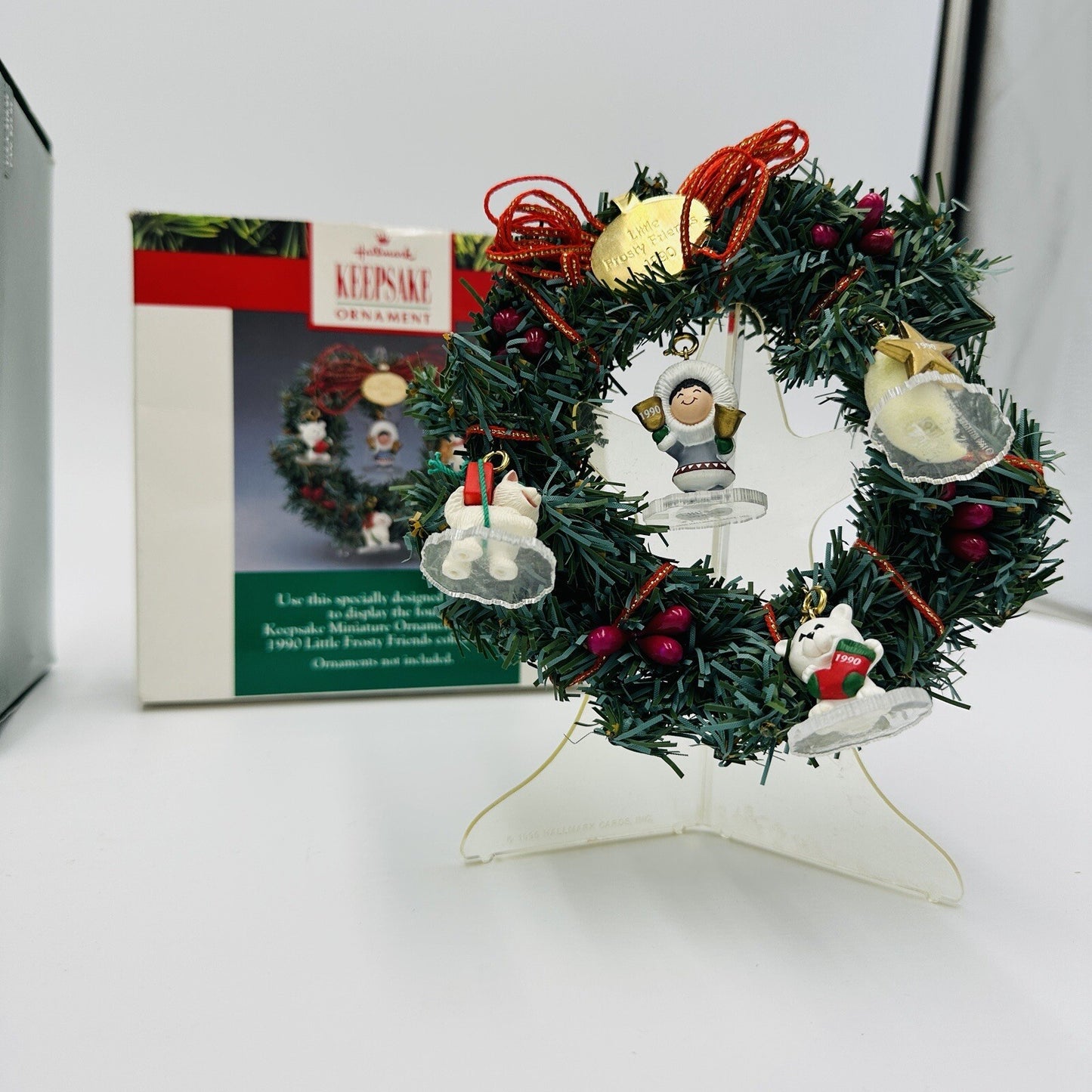 Hallmark Christmas Tree Wreath Frosty And Friends Keepsake Miniature Set