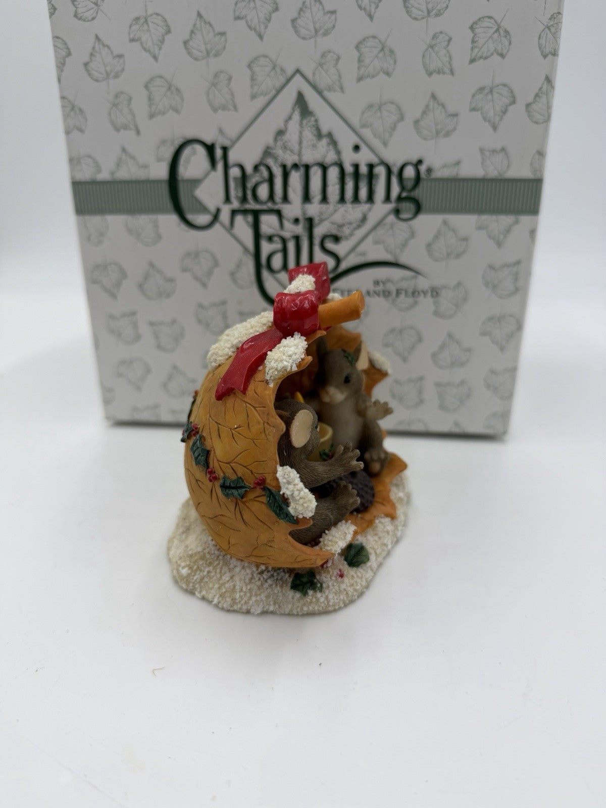 Charming Tails Mouse Oak Leaf Warm Cozy Holiday Fire Dean Griff Signed 97/13