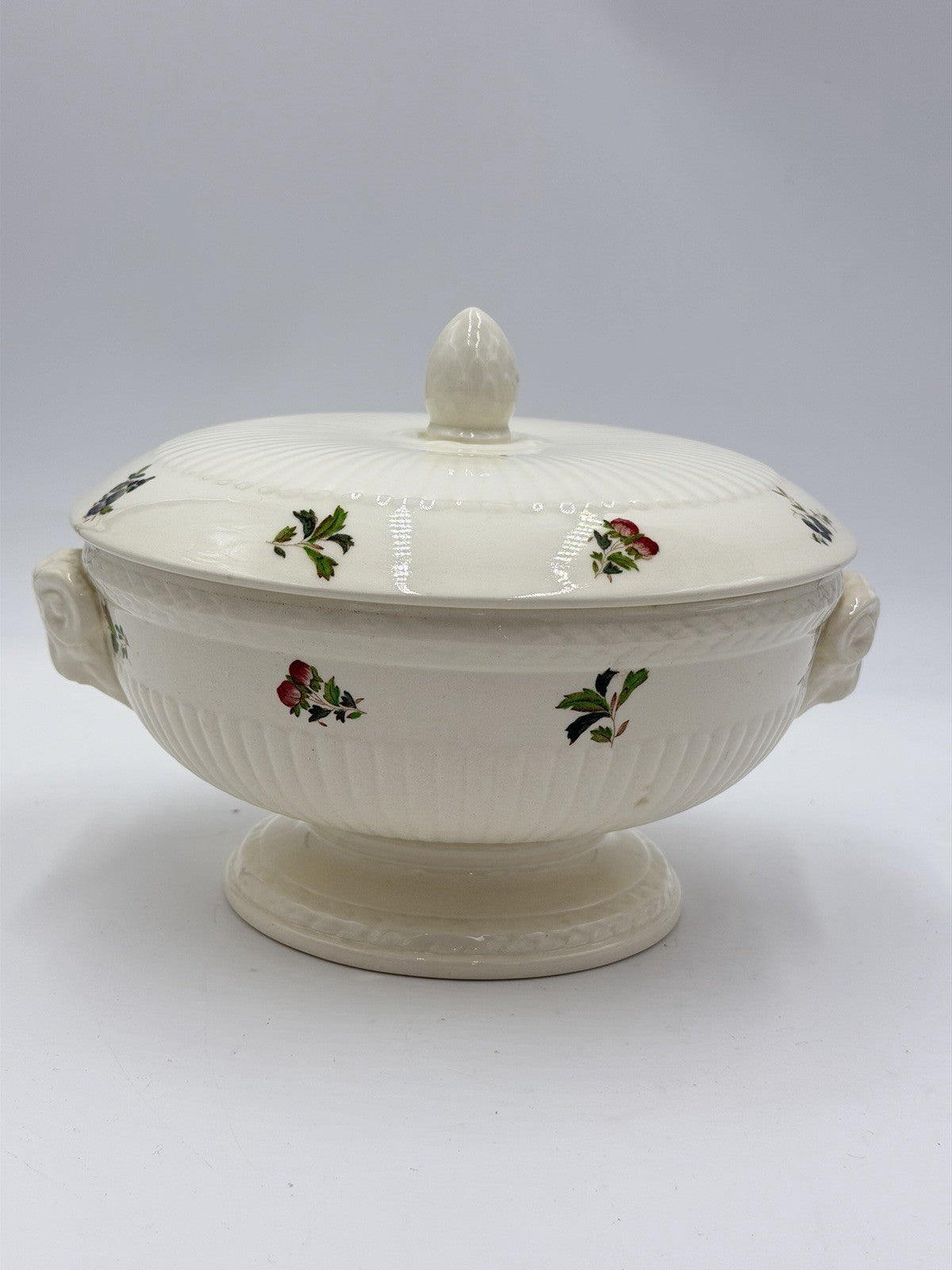 Wedgwood Edme England Conway Porcelain A.K 8384 Lidded Dish Ram Handles