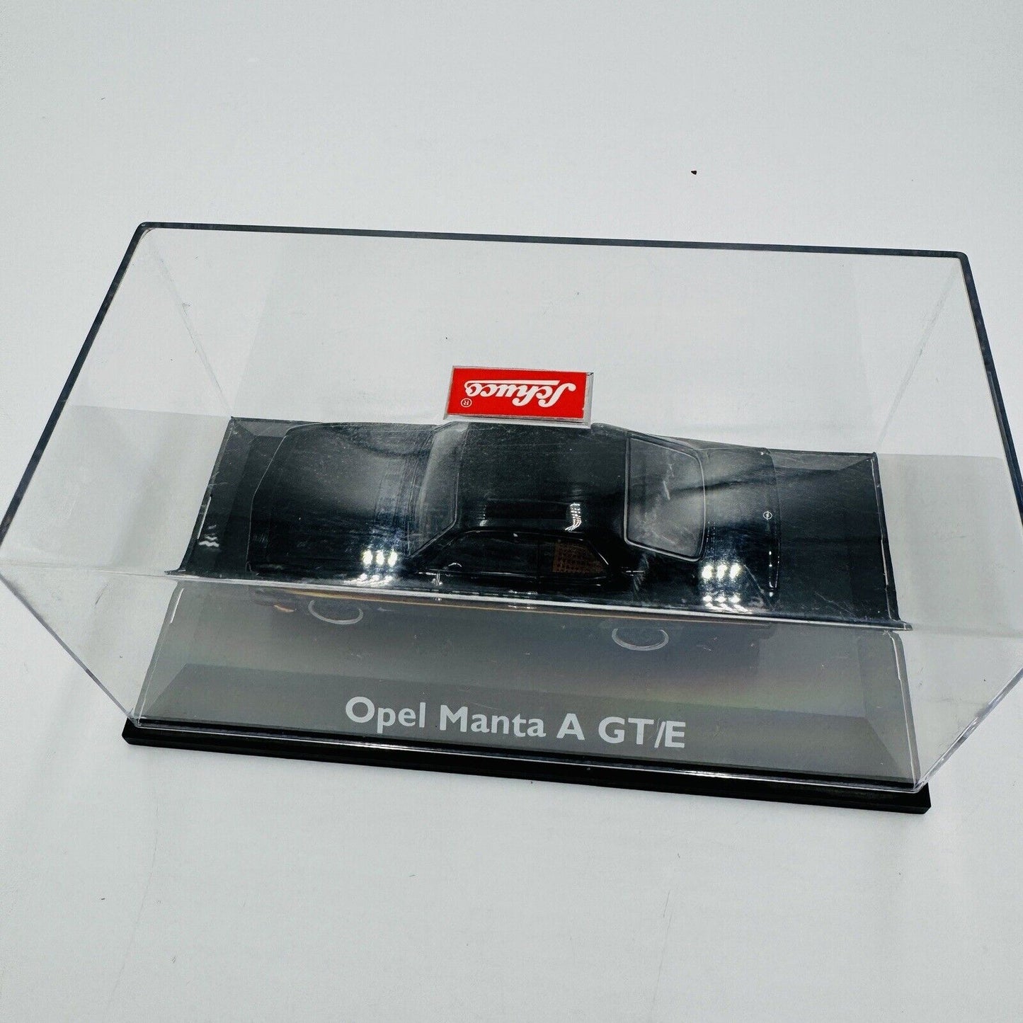 Schuco Opel Manta A GT /E Hellgrün 1:43 Acrylic Box Black Car Diecast Vintage
