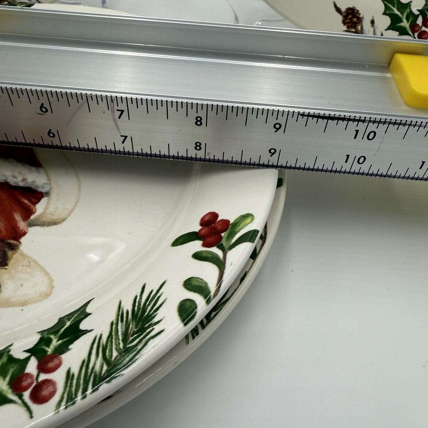 Pier 1 Ironstone Winter Wonders 9" Salad Plate 4 Different Santas White Red Rare