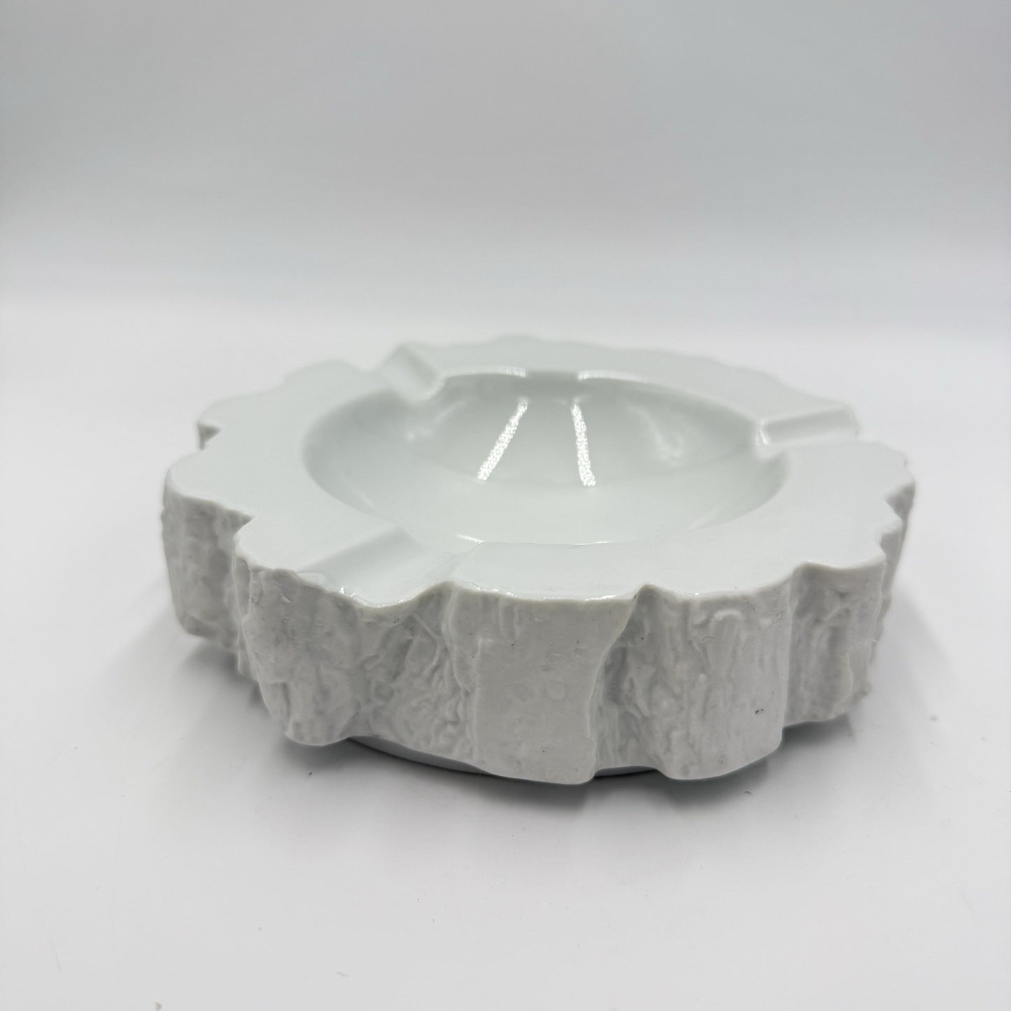 Bareuther Waldsassen Bavaria Porcelain White Ashtray Germany Vintage 2”x6”Rare