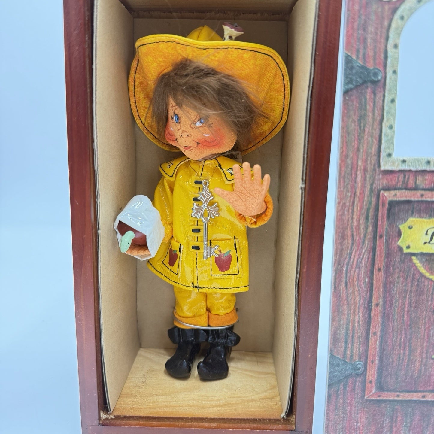 Annalee Thimbles 6" Dunkin Apple Bobber Halloween Autumn Fall In Display Box