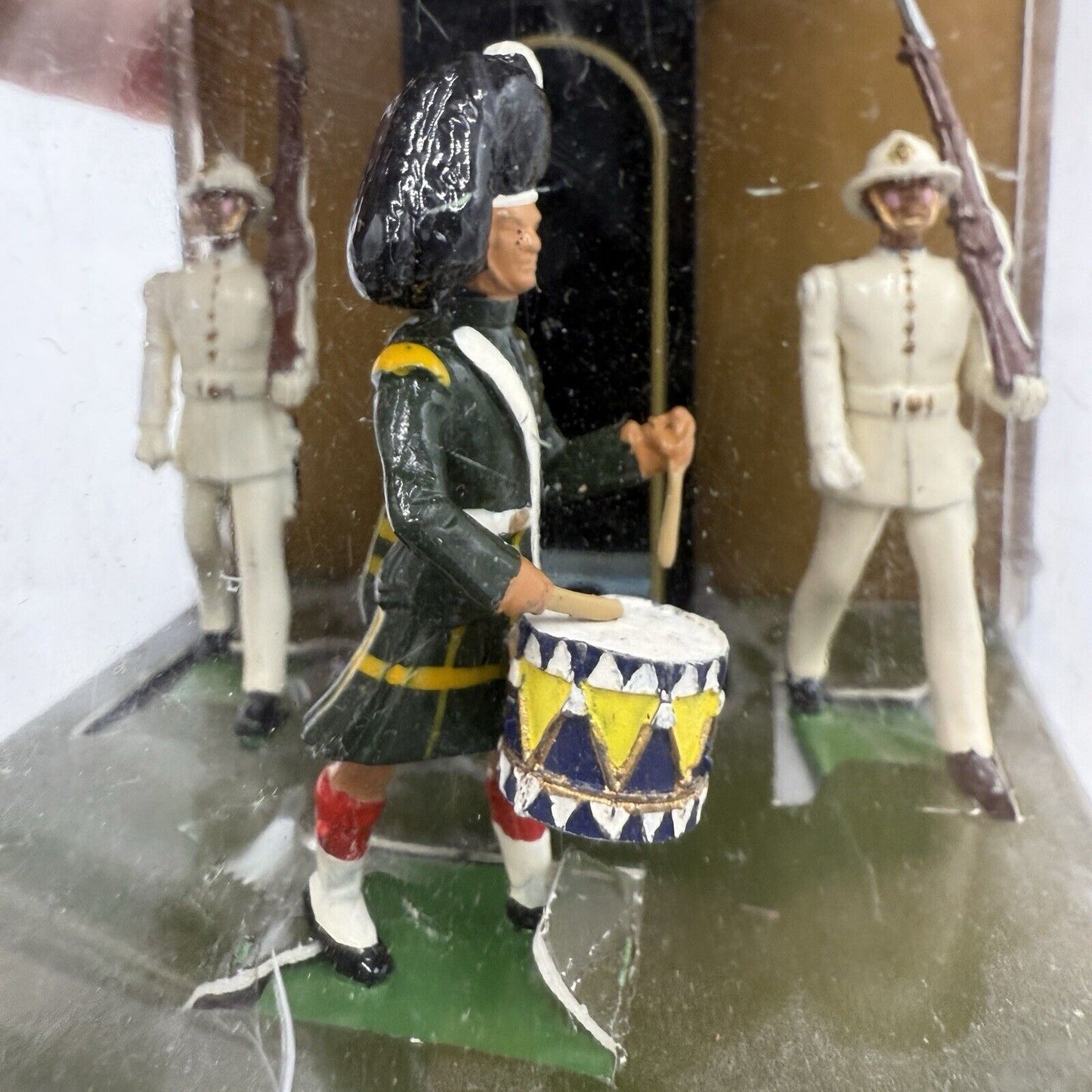 Harrods British Soldiers Collection Metal Lead Soldiers England London Figurines