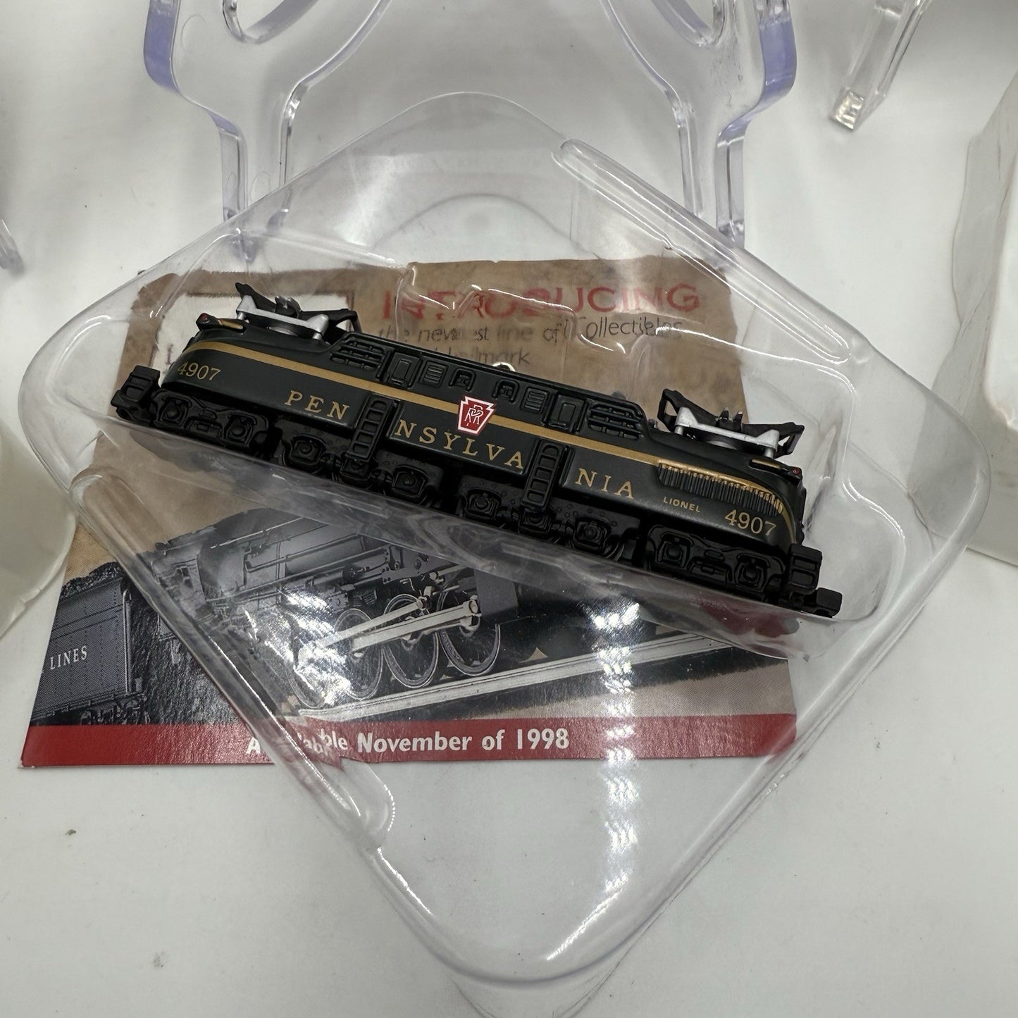 Hallmark Lionel Trains Pennsylvania Chessie Steam Locomotive Christmas Ornaments
