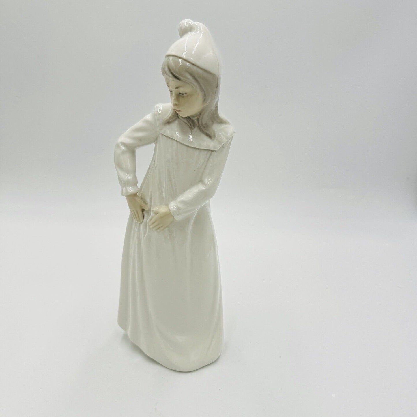 Nao By Lladro Spain Girl with Torn Nightgown Figurine Glossy 11.5in Vintage
