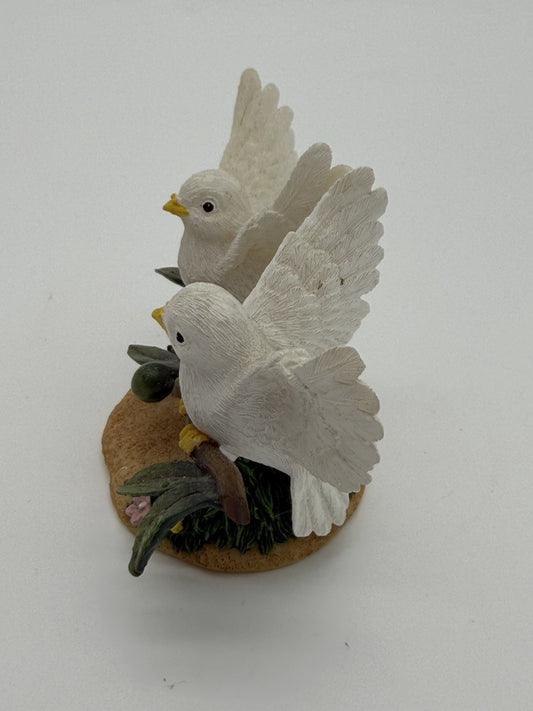 Charming Tails Fitz & Floyd You Bring Peace Into My World 89/204 Doves Figurine