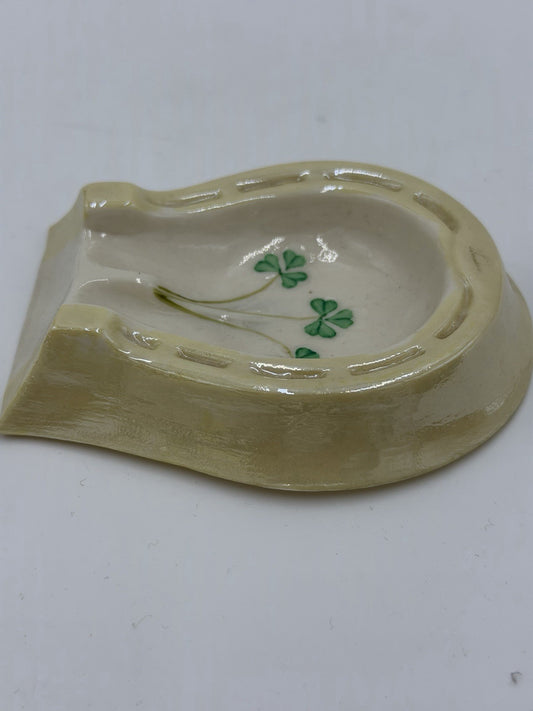VTG Belleek Porcelain Lucky Horseshoe Spoon Rest / Ashtray / Pipe Rest Shamrocks