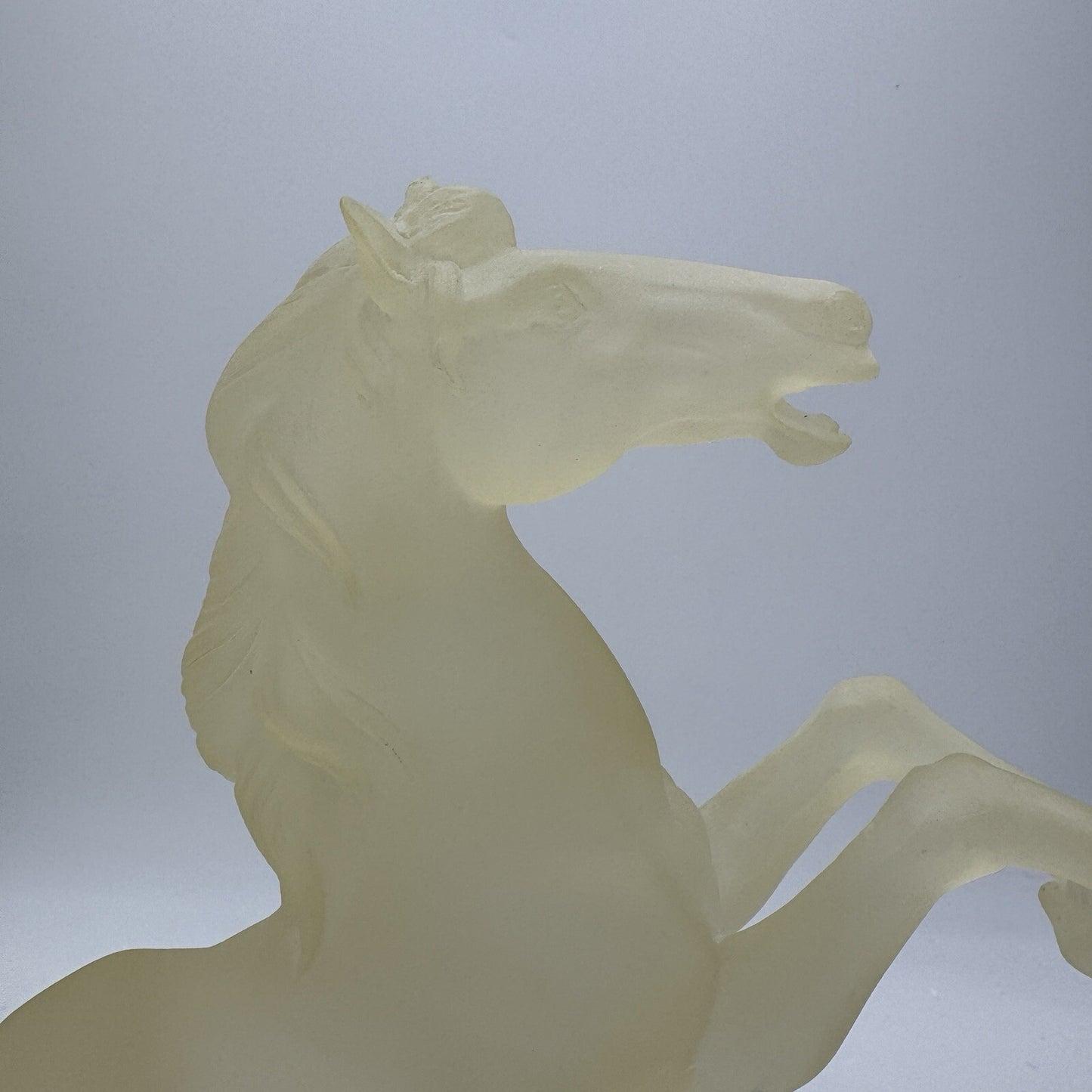Large Frosted Lucite Acrylic Horse Rare Vintage 80s Regency New York Stallion