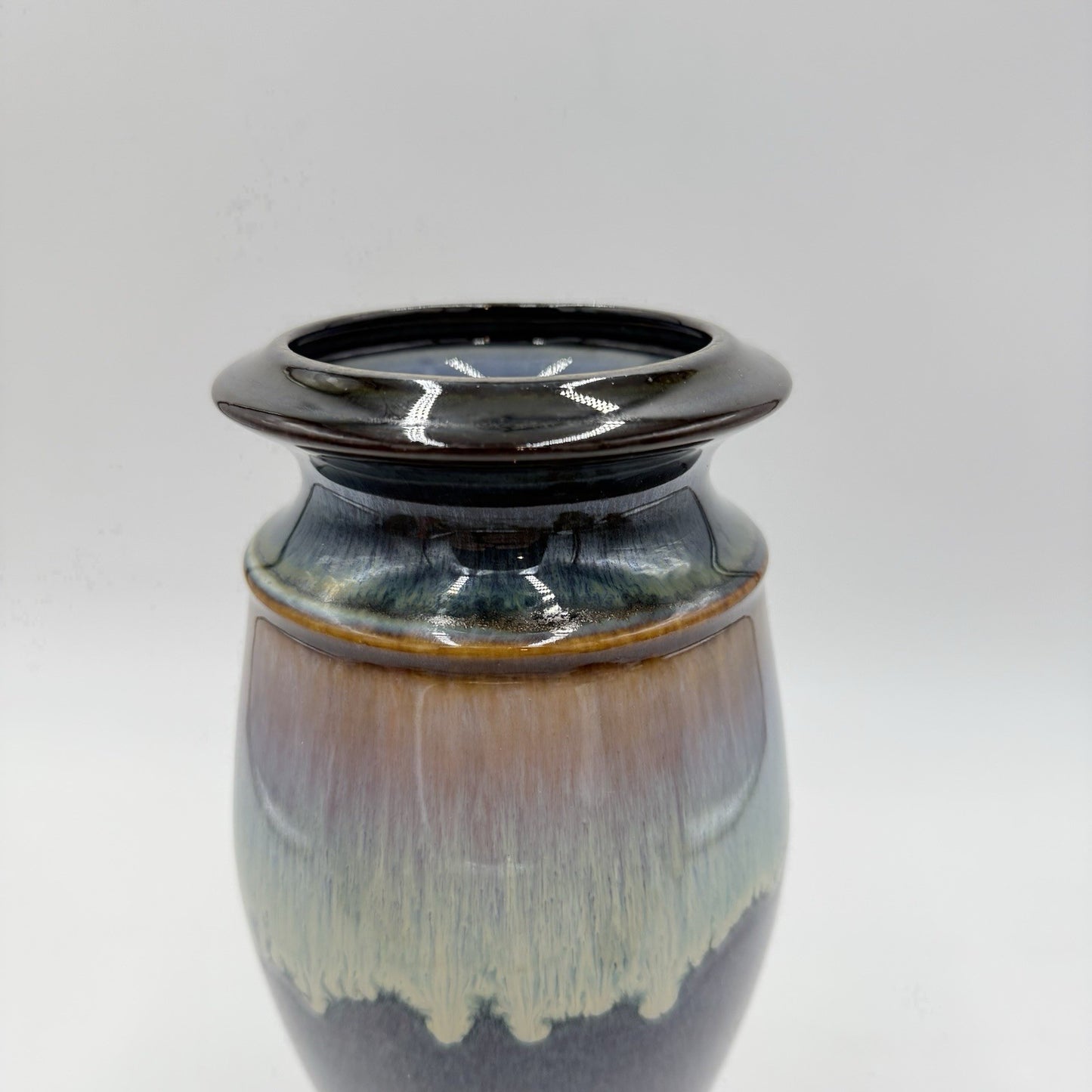 Vintage Bill Campbell Studio Art Pottery Crystalline Drip Glazed 9.5” Urn Vase