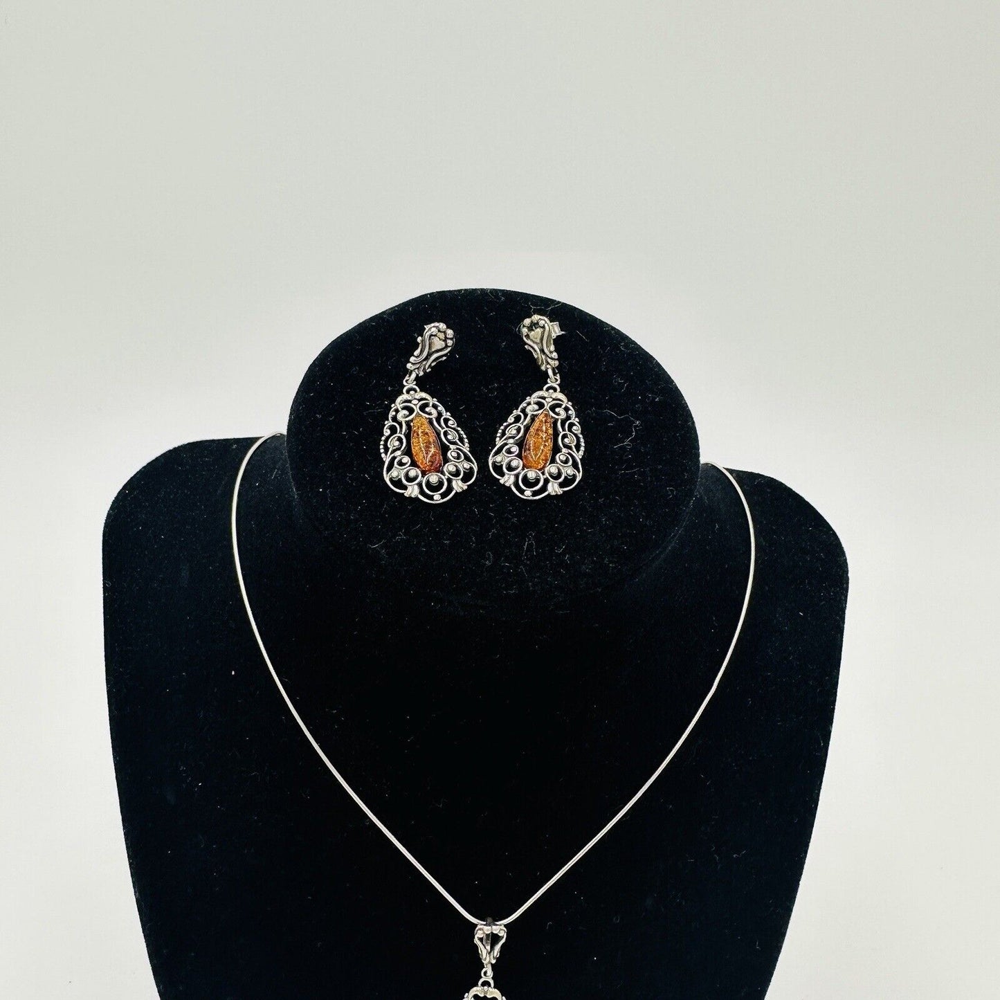 Baltic Women Jewelry Necklace Pendant Earrings Set Amber Sterling Silver Vintage