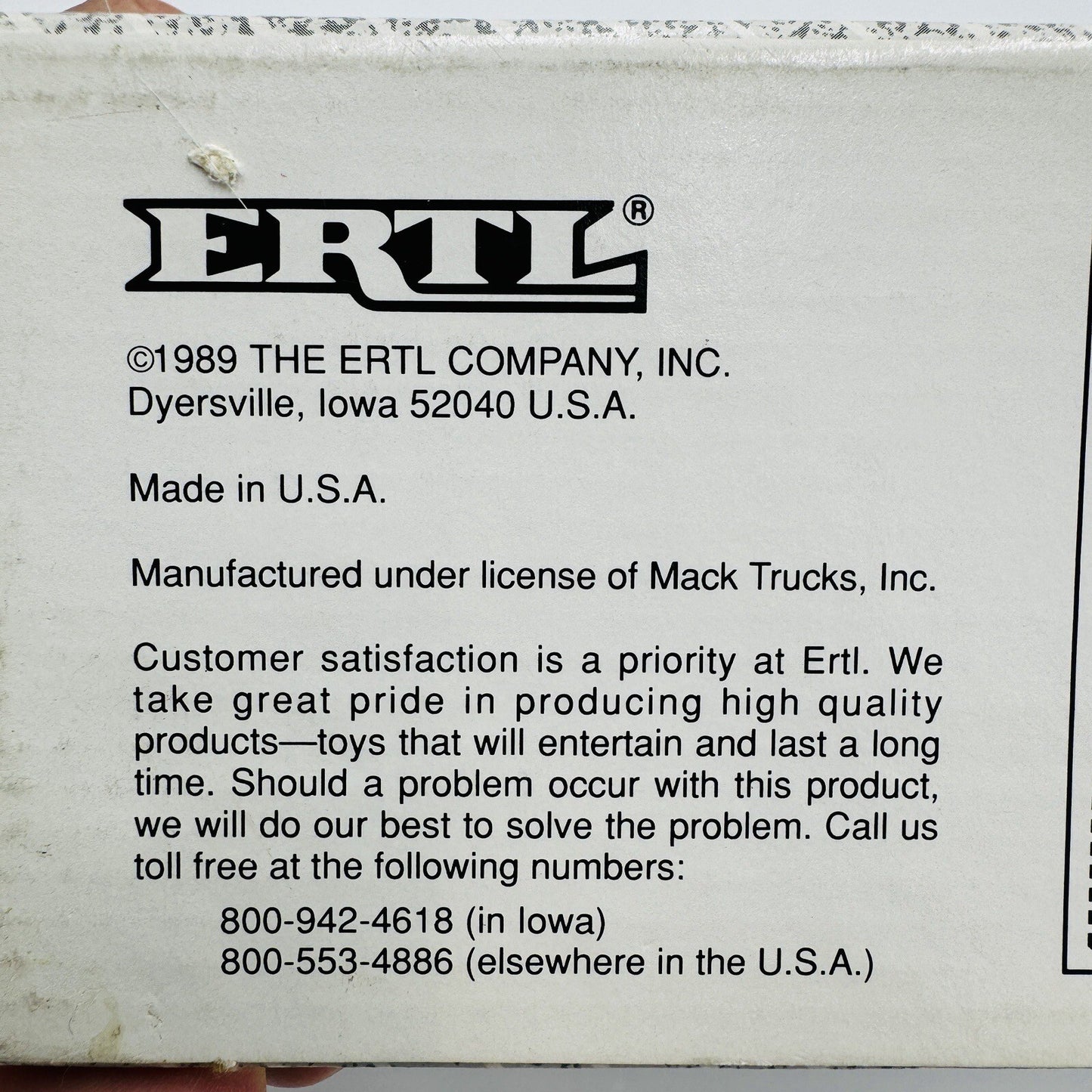 ERTL Anheuser-Busch 1926 Mack Bulldog Truck Bank W/Crates #9047 St Louis MO