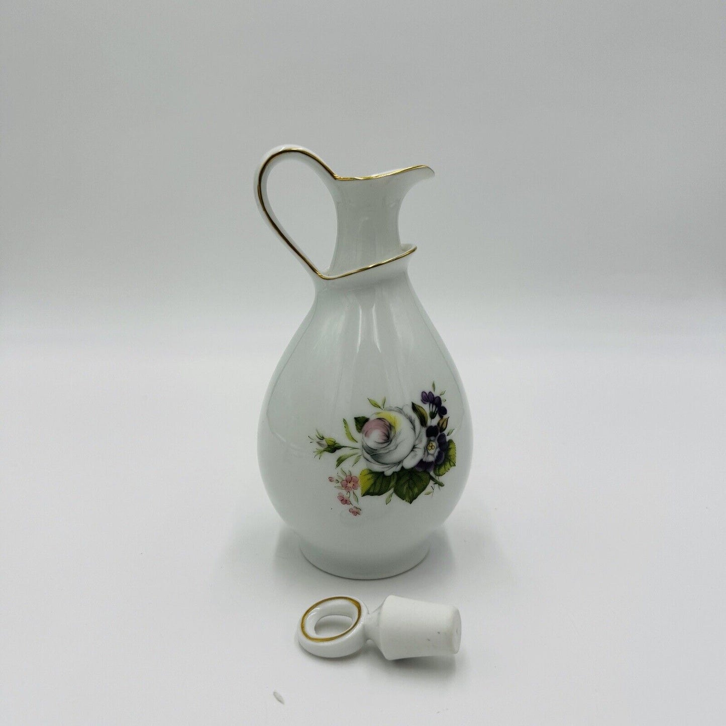 Bing & Grondahl Denmark Fluted Oil Vinegar 197 Floral Porcelain Rare Vintage 7"