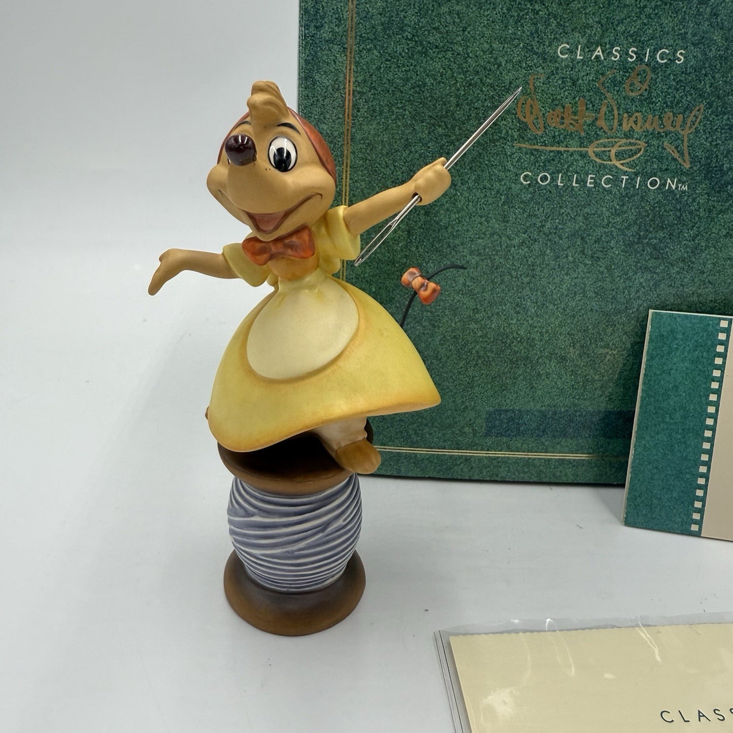 WDCC Disney Cinderella “Hey, We Can Do It” Suzy Needle Mouse Figurine W/ Box COA